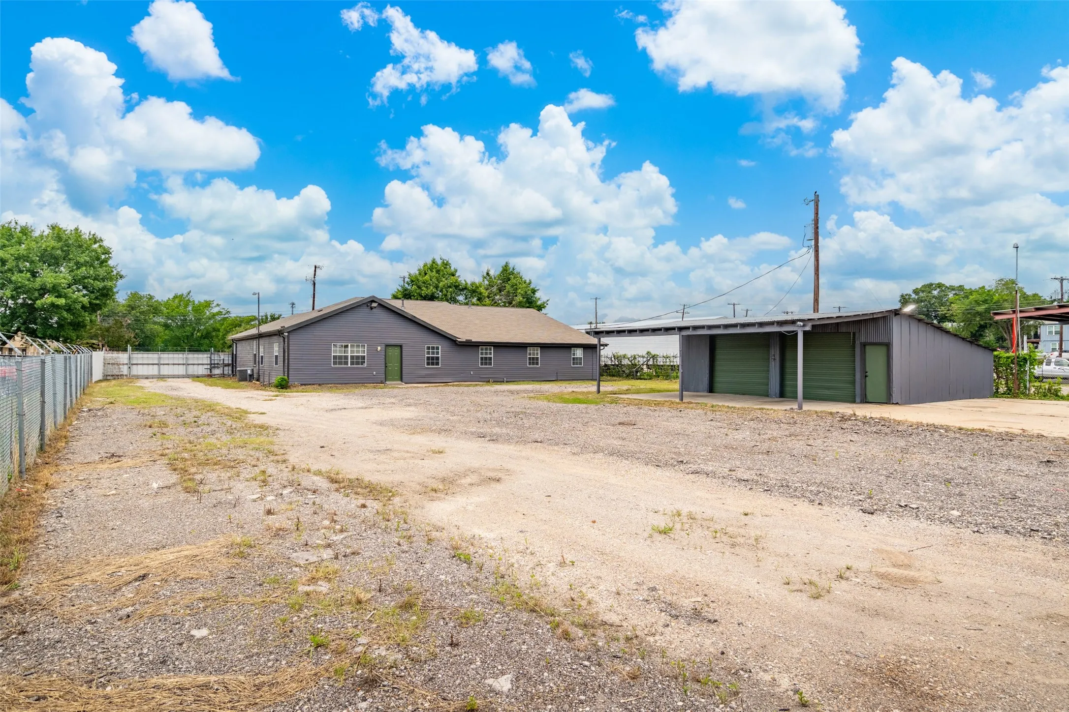 Industrial For Sale in Dallas County , 401 W Simonds Road, Seagoville, Texas 75159, 0, 0, Garage spaces, 0 Sqft, built in 2000, mls#21308571, Real Estate Agent in Seagoville, Homes For Sale in Dallas county, Homes For Sale in Seagoville, Realtor in Seagoville Texas, Real Estate Brokerage Independent Realty Texas, Luminita Cordes Realtor