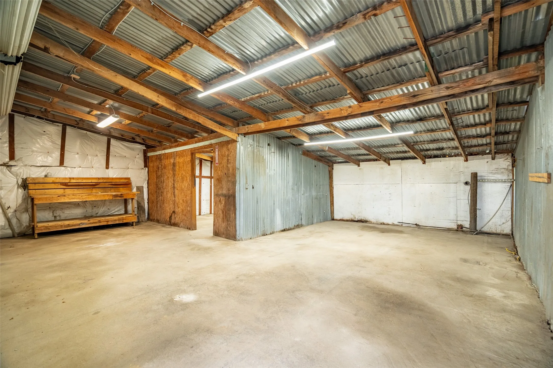 Industrial For Sale in Dallas County , 401 W Simonds Road, Seagoville, Texas 75159, 0, 0, Garage spaces, 0 Sqft, built in 2000, mls#21308571, Real Estate Agent in Seagoville, Homes For Sale in Dallas county, Homes For Sale in Seagoville, Realtor in Seagoville Texas, Real Estate Brokerage Independent Realty Texas, Luminita Cordes Realtor