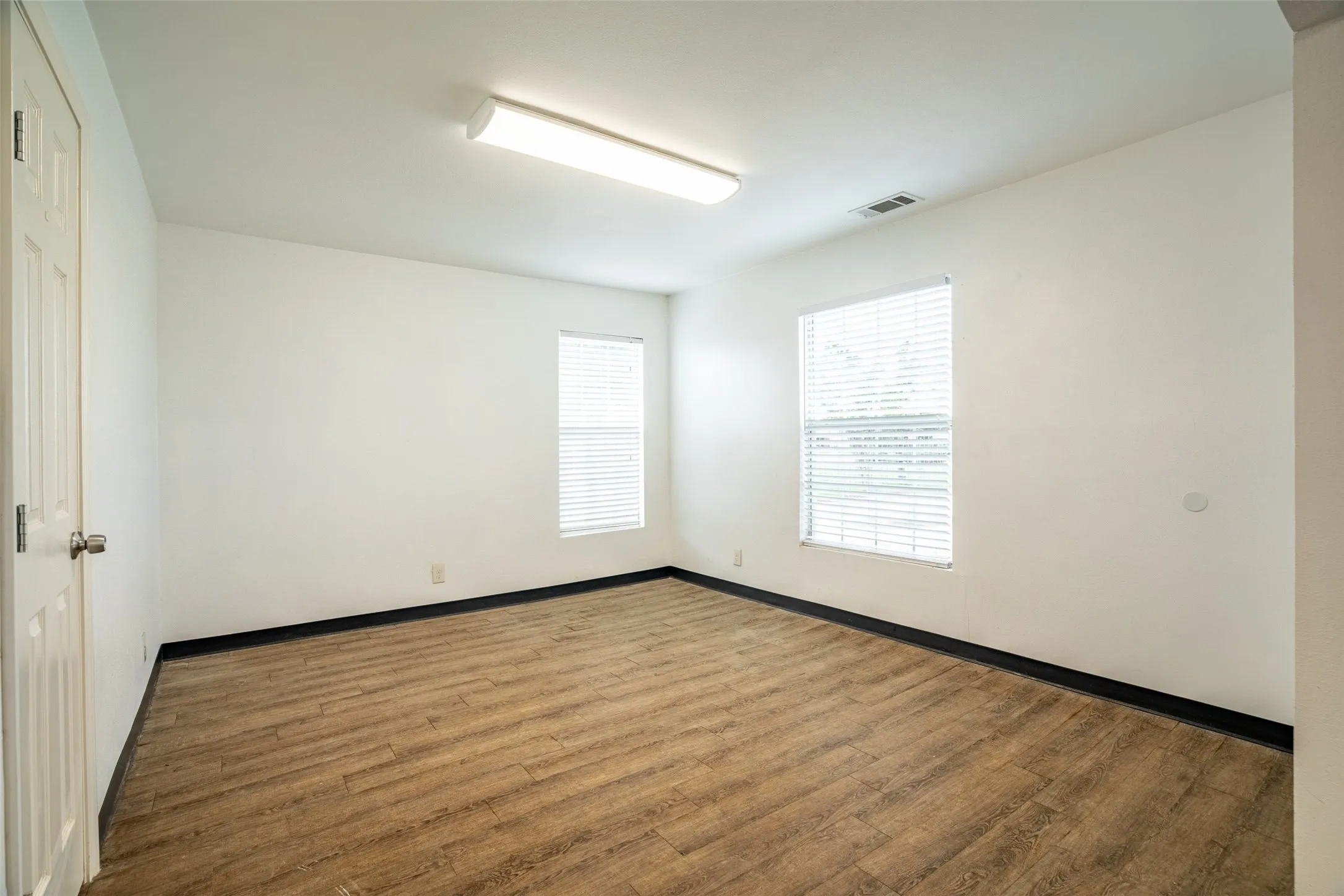 Industrial For Sale in Dallas County , 401 W Simonds Road, Seagoville, Texas 75159, 0, 0, Garage spaces, 0 Sqft, built in 2000, mls#21308571, Real Estate Agent in Seagoville, Homes For Sale in Dallas county, Homes For Sale in Seagoville, Realtor in Seagoville Texas, Real Estate Brokerage Independent Realty Texas, Luminita Cordes Realtor