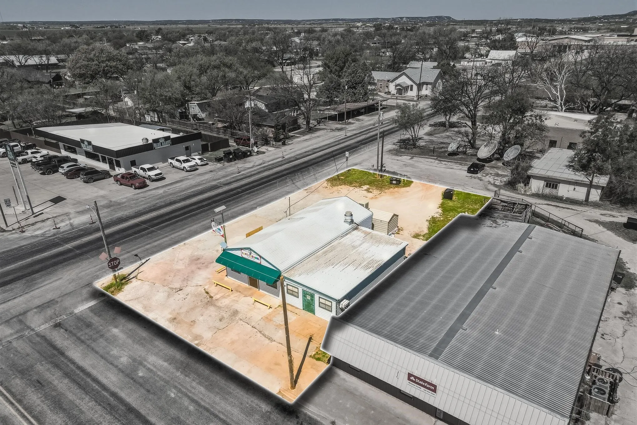 Business For Sale in Taylor County , 542 Graham, Tuscola, Texas 79562, 0, 0, Garage spaces, 2,003 Sqft, built in 2009, Price $975,000, mls#21310022, Real Estate Agent in Tuscola, Homes For Sale in Taylor county, Homes For Sale in Tuscola, Realtor in Tuscola Texas, Real Estate Brokerage Independent Realty Texas, Luminita Cordes Realtor