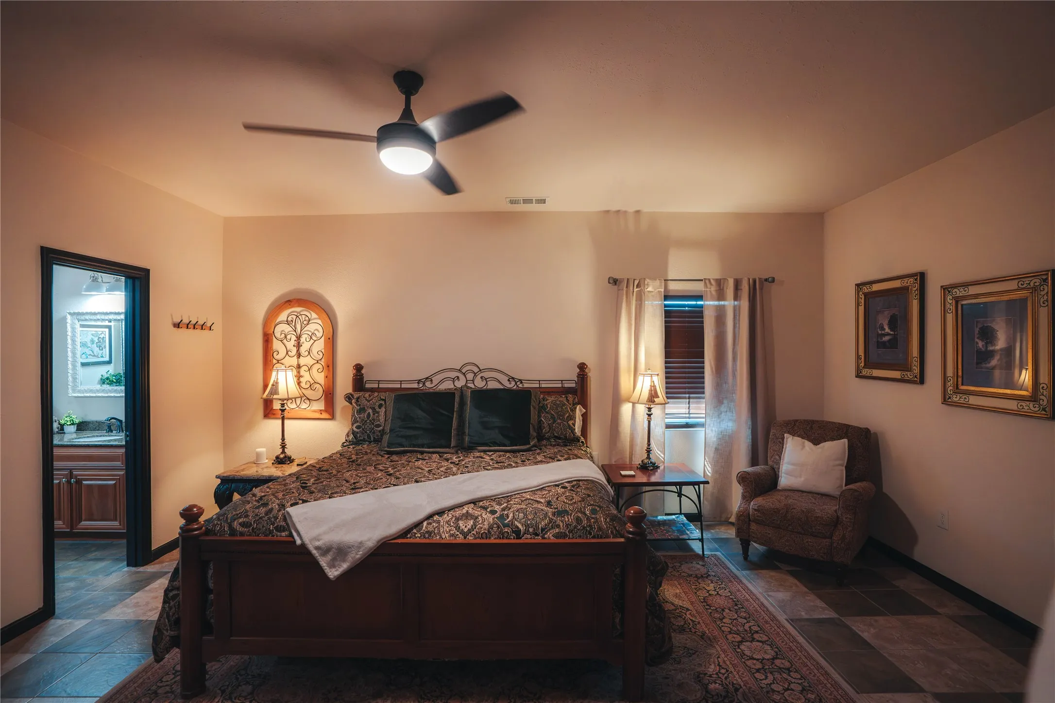 Primary suite