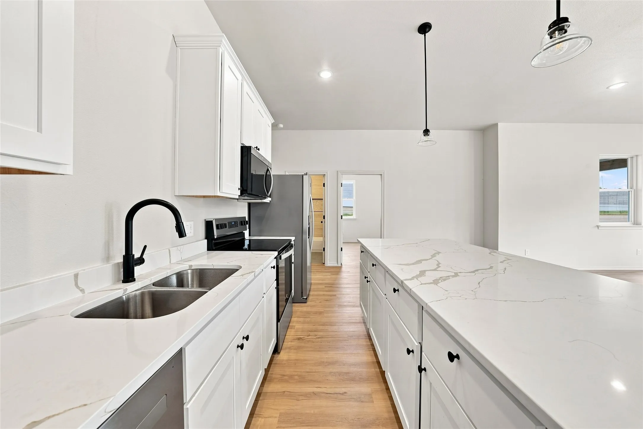 Single Family Residence For Rent in Dallas County , 1022 E 9th Street, Dallas, Texas 75203, 3 Bedroom, 2 Bathroom, 1 Garage spaces, 1,408 Sqft, built in 2026, mls#21317057, Real Estate Agent in Dallas, Homes For Rent in Dallas county, Homes For Rent in Dallas, Realtor in Dallas Texas, Real Estate Brokerage Independent Realty Texas, Luminita Cordes Realtor