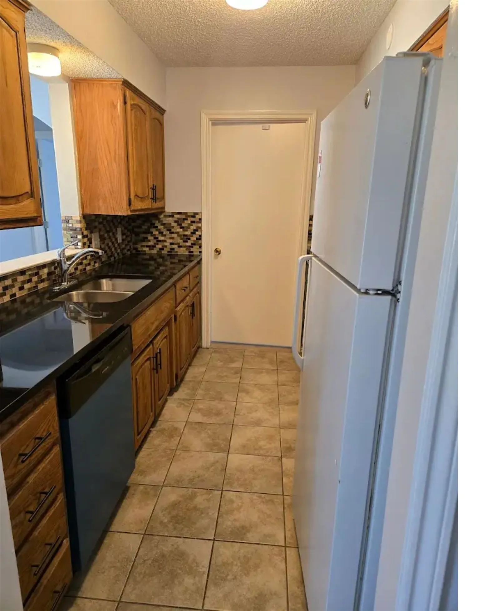 Single Family Residence For Rent in Dallas County , 1613 S Bent Tree Trail, Grand Prairie, Texas 75052, 4 Bedroom, 2 Bathroom, Garage spaces, 1,440 Sqft, built in 1983, mls#21317256, Real Estate Agent in Grand Prairie, Homes For Rent in Dallas county, Homes For Rent in Grand Prairie, Realtor in Grand Prairie Texas, Real Estate Brokerage Independent Realty Texas, Luminita Cordes Realtor
