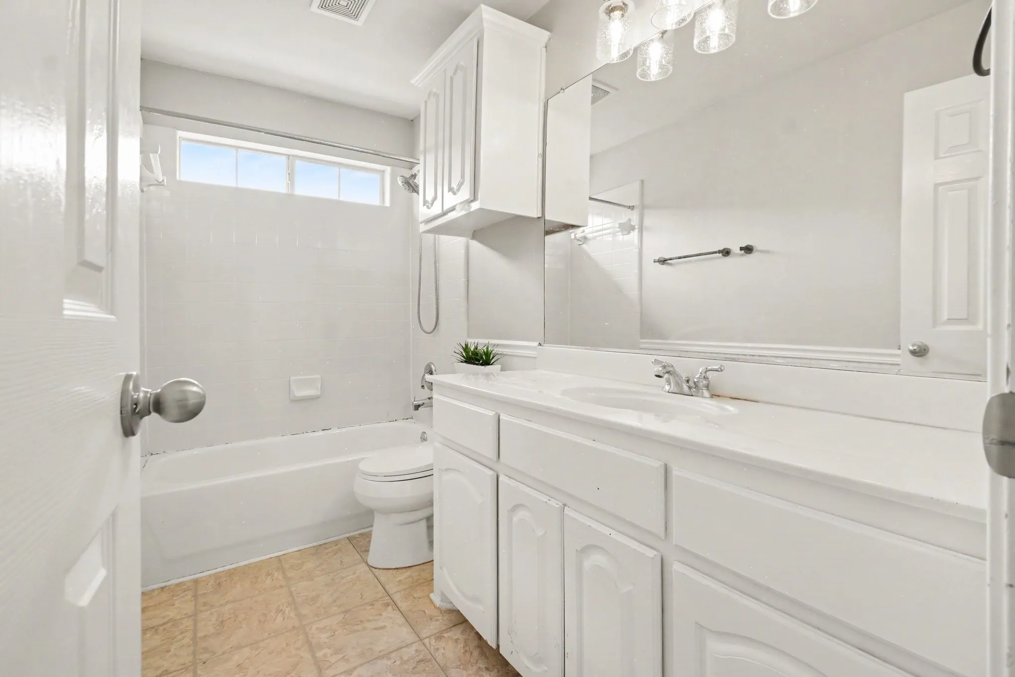 Single Family Residence For Sale in Dallas County , 8006 Killarney Lane, Rowlett, Texas 75089, 5 Bedroom, 3 Bathroom, 2 Garage spaces, 3,094 Sqft, built in 1999, mls#21317586, Real Estate Agent in Rowlett, Homes For Sale in Dallas county, Homes For Sale in Rowlett, Realtor in Rowlett Texas, Real Estate Brokerage Independent Realty Texas, Luminita Cordes Realtor
