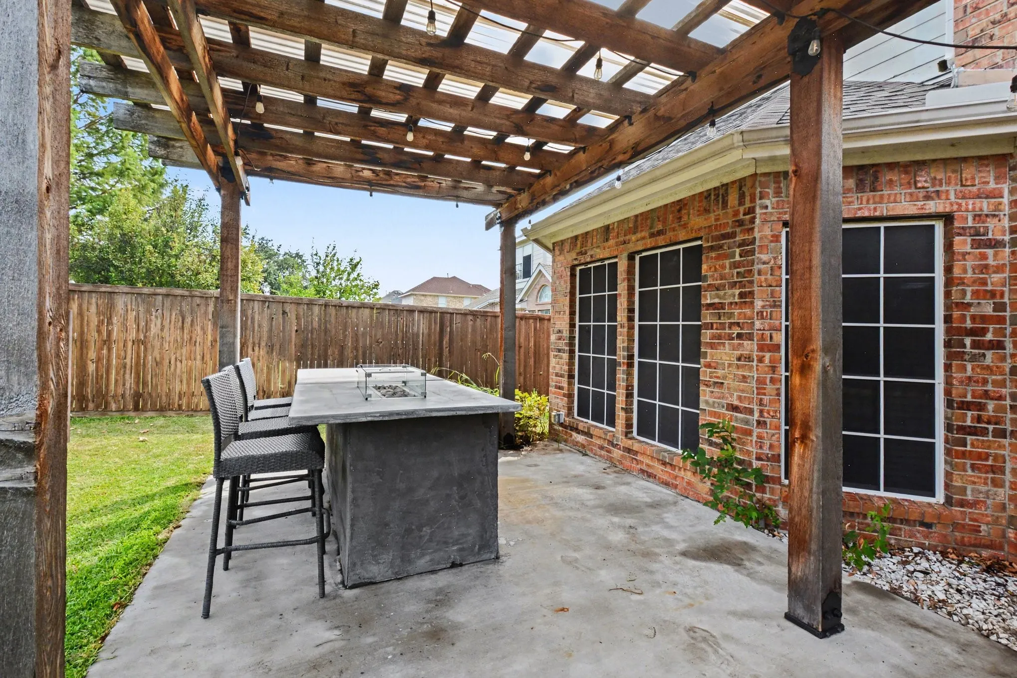 Single Family Residence For Sale in Dallas County , 8006 Killarney Lane, Rowlett, Texas 75089, 5 Bedroom, 3 Bathroom, 2 Garage spaces, 3,094 Sqft, built in 1999, mls#21317586, Real Estate Agent in Rowlett, Homes For Sale in Dallas county, Homes For Sale in Rowlett, Realtor in Rowlett Texas, Real Estate Brokerage Independent Realty Texas, Luminita Cordes Realtor