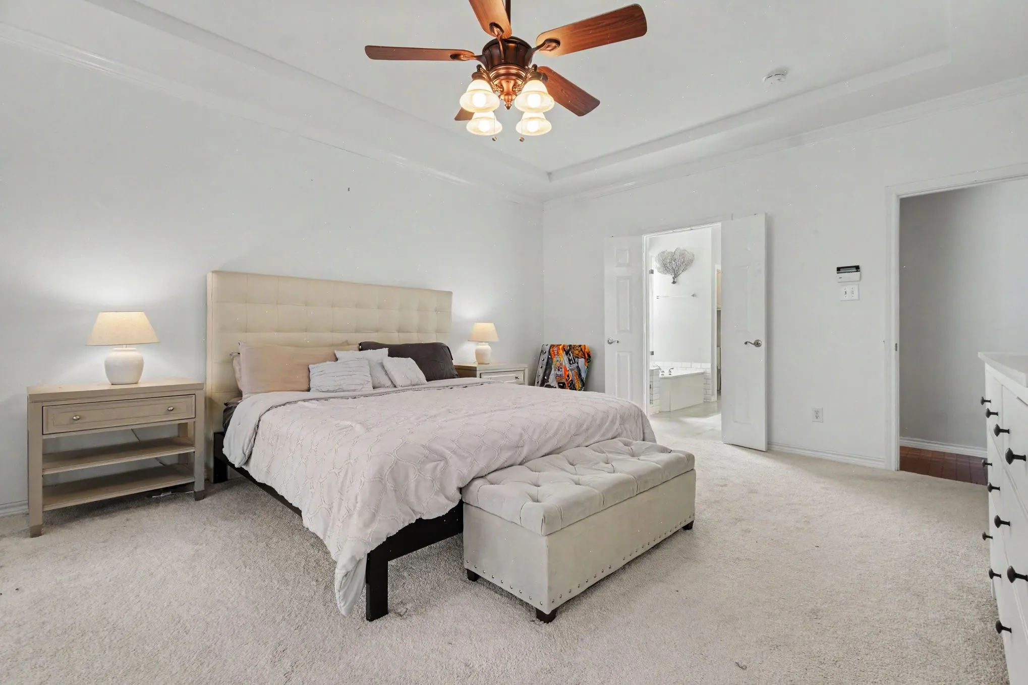 Single Family Residence For Sale in Dallas County , 8006 Killarney Lane, Rowlett, Texas 75089, 5 Bedroom, 3 Bathroom, 2 Garage spaces, 3,094 Sqft, built in 1999, mls#21317586, Real Estate Agent in Rowlett, Homes For Sale in Dallas county, Homes For Sale in Rowlett, Realtor in Rowlett Texas, Real Estate Brokerage Independent Realty Texas, Luminita Cordes Realtor