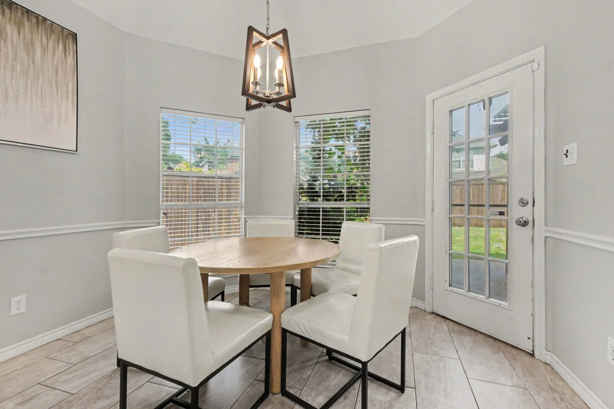 Single Family Residence For Sale in Dallas County , 8006 Killarney Lane, Rowlett, Texas 75089, 5 Bedroom, 3 Bathroom, 2 Garage spaces, 3,094 Sqft, built in 1999, mls#21317586, Real Estate Agent in Rowlett, Homes For Sale in Dallas county, Homes For Sale in Rowlett, Realtor in Rowlett Texas, Real Estate Brokerage Independent Realty Texas, Luminita Cordes Realtor