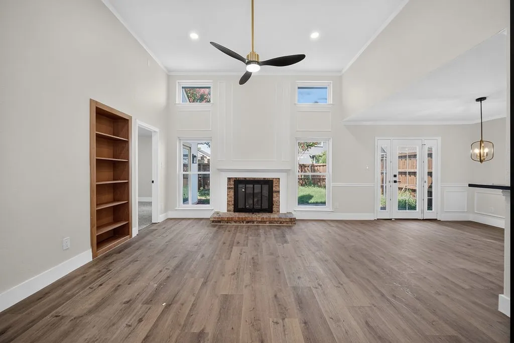 Single Family Residence For Sale in Tarrant County , 5310 Pocassett Drive, Arlington, Texas 76018, 3 Bedroom, 2 Bathroom, 2 Garage spaces, 1,535 Sqft, built in 1985, mls#21317557, Real Estate Agent in Arlington, Homes For Sale in Tarrant county, Homes For Sale in Arlington, Realtor in Arlington Texas, Real Estate Brokerage Independent Realty Texas, Luminita Cordes Realtor