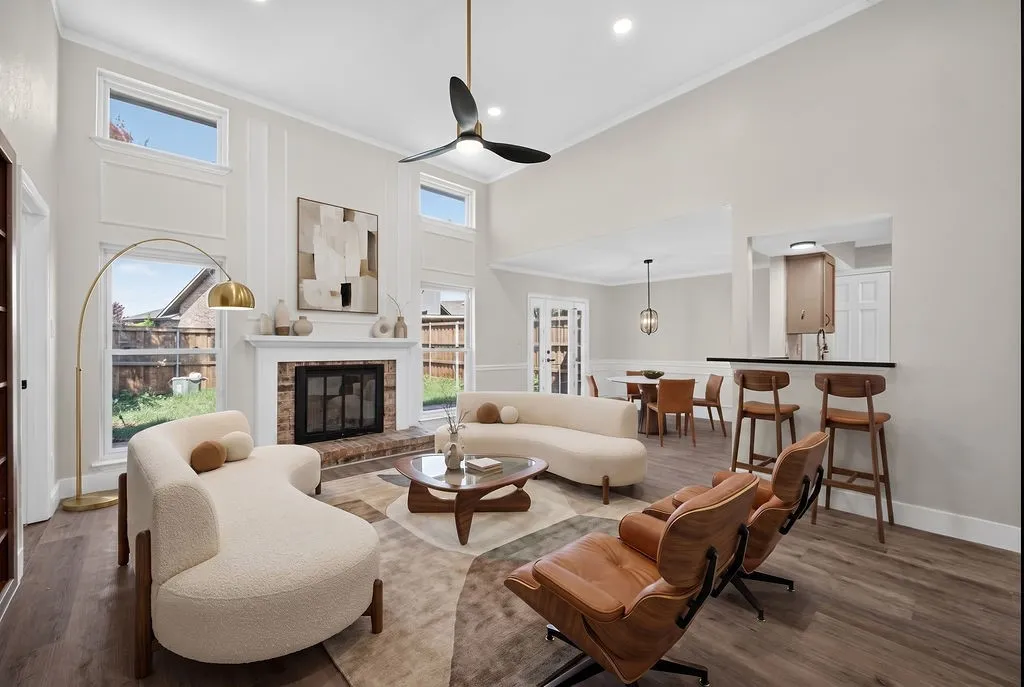 Single Family Residence For Sale in Tarrant County , 5310 Pocassett Drive, Arlington, Texas 76018, 3 Bedroom, 2 Bathroom, 2 Garage spaces, 1,535 Sqft, built in 1985, mls#21317557, Real Estate Agent in Arlington, Homes For Sale in Tarrant county, Homes For Sale in Arlington, Realtor in Arlington Texas, Real Estate Brokerage Independent Realty Texas, Luminita Cordes Realtor
