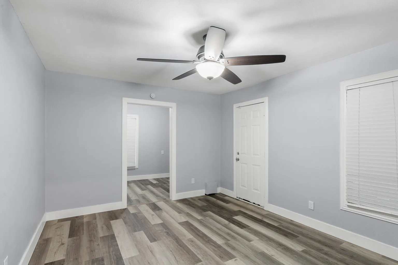 Single Family Residence For Sale in Dallas County , 1432 Meadowbrook Drive, Garland, Texas 75042, 3 Bedroom, 2 Bathroom, 2 Garage spaces, 1,246 Sqft, built in 1948, mls#21317493, Real Estate Agent in Garland, Homes For Sale in Dallas county, Homes For Sale in Garland, Realtor in Garland Texas, Real Estate Brokerage Independent Realty Texas, Luminita Cordes Realtor