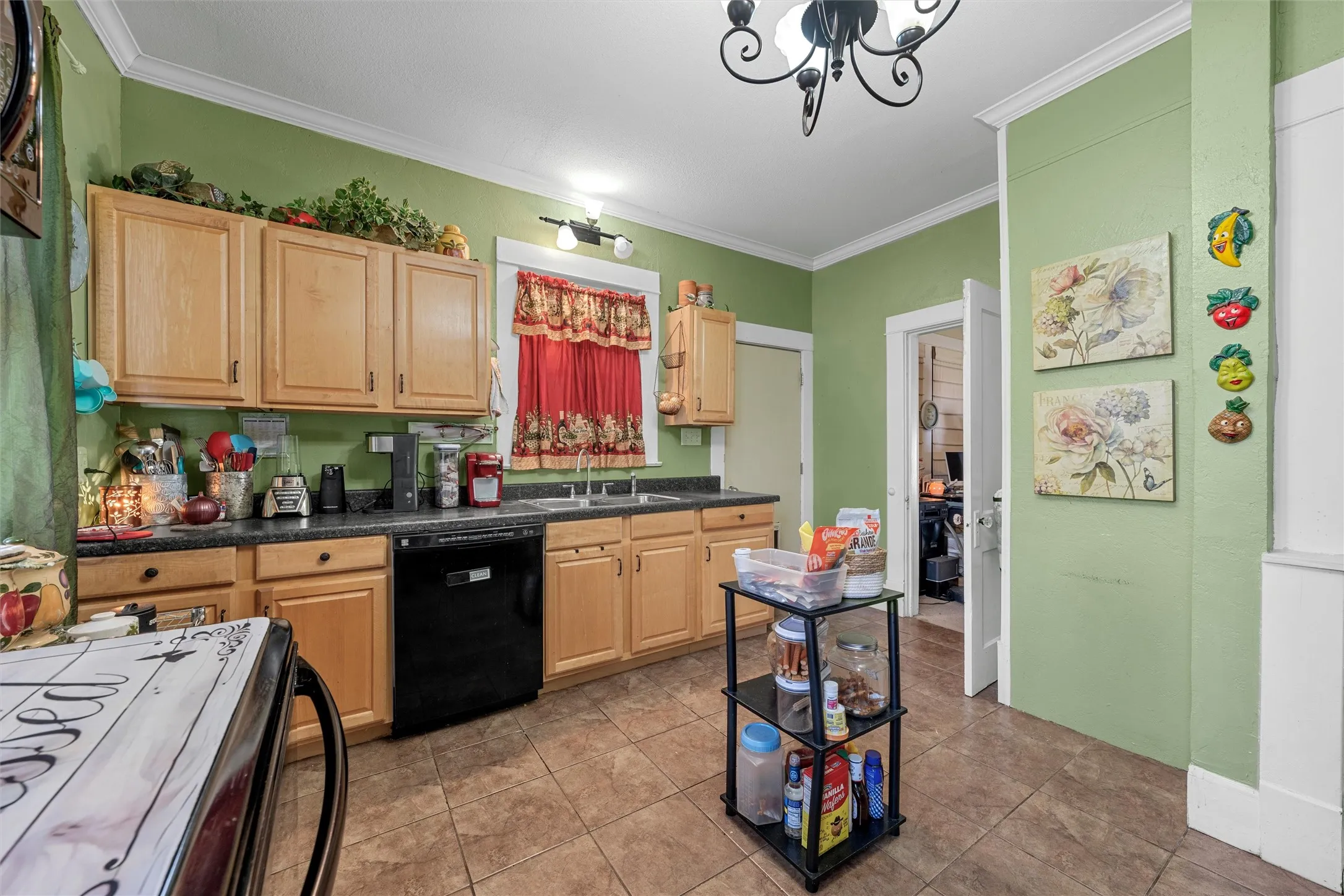 Single Family Residence For Sale in Mc Lennan County , 2722 Gorman Avenue, Waco, Texas 76707, 2 Bedroom, 1 Bathroom, Garage spaces, 1,606 Sqft, built in 1920, Price $205,000, mls#21296628, Real Estate Agent in Waco, Homes For Sale in Mc Lennan county, Homes For Sale in Waco, Realtor in Waco Texas, Real Estate Brokerage Independent Realty Texas, Luminita Cordes Realtor