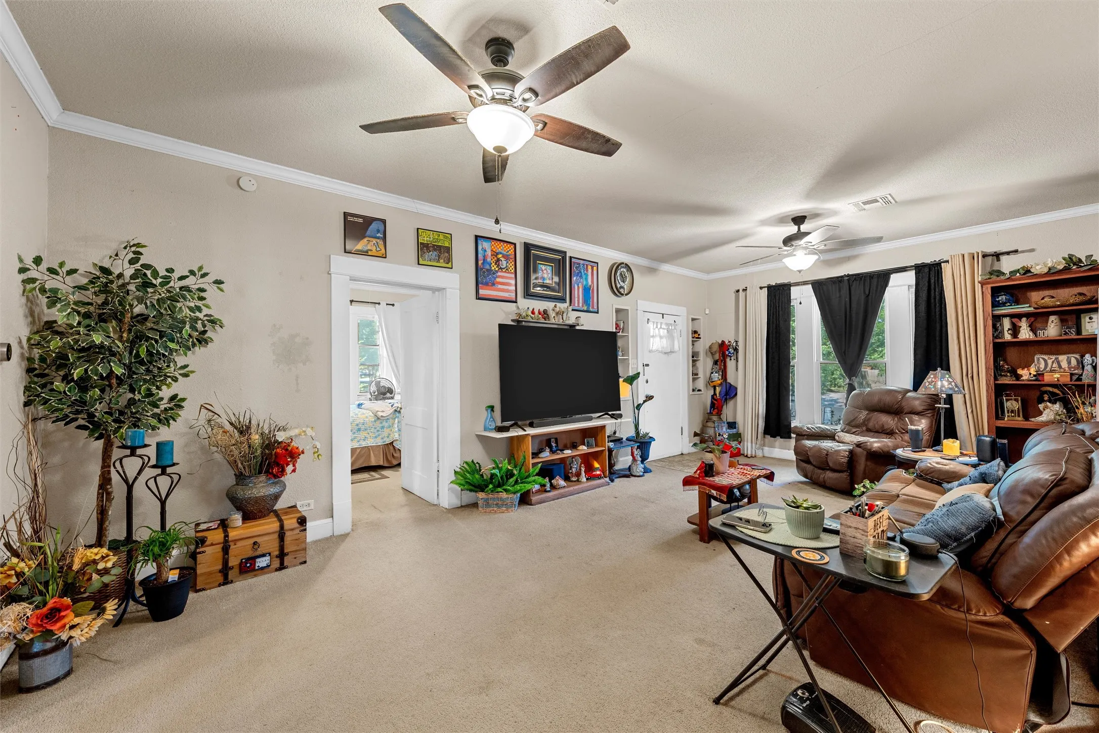 Single Family Residence For Sale in Mc Lennan County , 2722 Gorman Avenue, Waco, Texas 76707, 2 Bedroom, 1 Bathroom, Garage spaces, 1,606 Sqft, built in 1920, Price $205,000, mls#21296628, Real Estate Agent in Waco, Homes For Sale in Mc Lennan county, Homes For Sale in Waco, Realtor in Waco Texas, Real Estate Brokerage Independent Realty Texas, Luminita Cordes Realtor