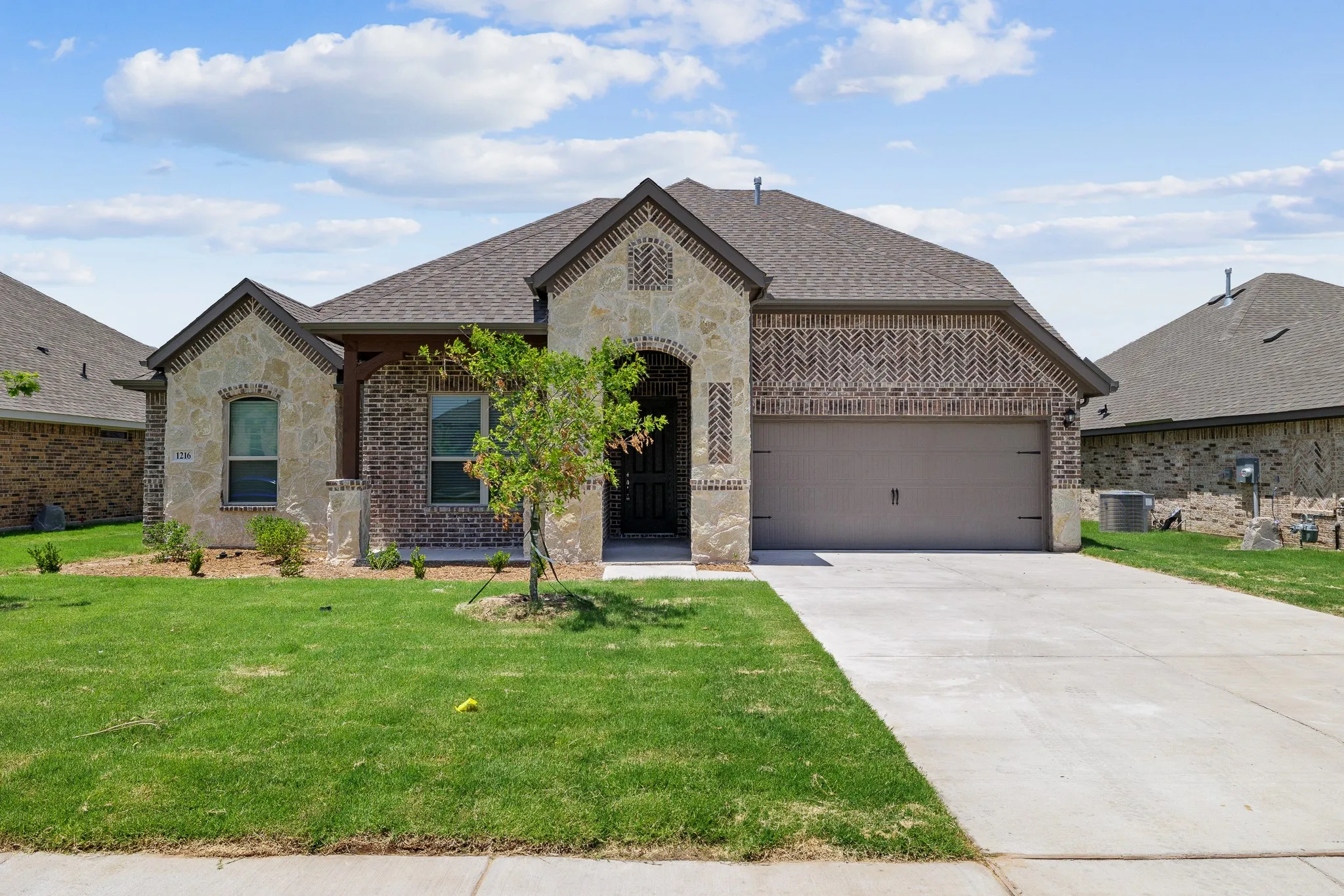 Single Family Residence For Rent in Johnson County , 1216 Blanco Trail, Mansfield, Texas 76063, 4 Bedroom, 3 Bathroom, 2 Garage spaces, 3,201 Sqft, built in 2022, mls#21317615, Real Estate Agent in Mansfield, Homes For Rent in Johnson county, Homes For Rent in Mansfield, Realtor in Mansfield Texas, Real Estate Brokerage Independent Realty Texas, Luminita Cordes Realtor
