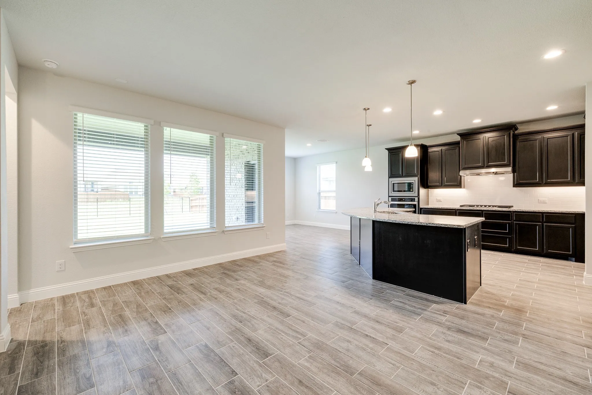 Single Family Residence For Rent in Johnson County , 1216 Blanco Trail, Mansfield, Texas 76063, 4 Bedroom, 3 Bathroom, 2 Garage spaces, 3,201 Sqft, built in 2022, mls#21317615, Real Estate Agent in Mansfield, Homes For Rent in Johnson county, Homes For Rent in Mansfield, Realtor in Mansfield Texas, Real Estate Brokerage Independent Realty Texas, Luminita Cordes Realtor