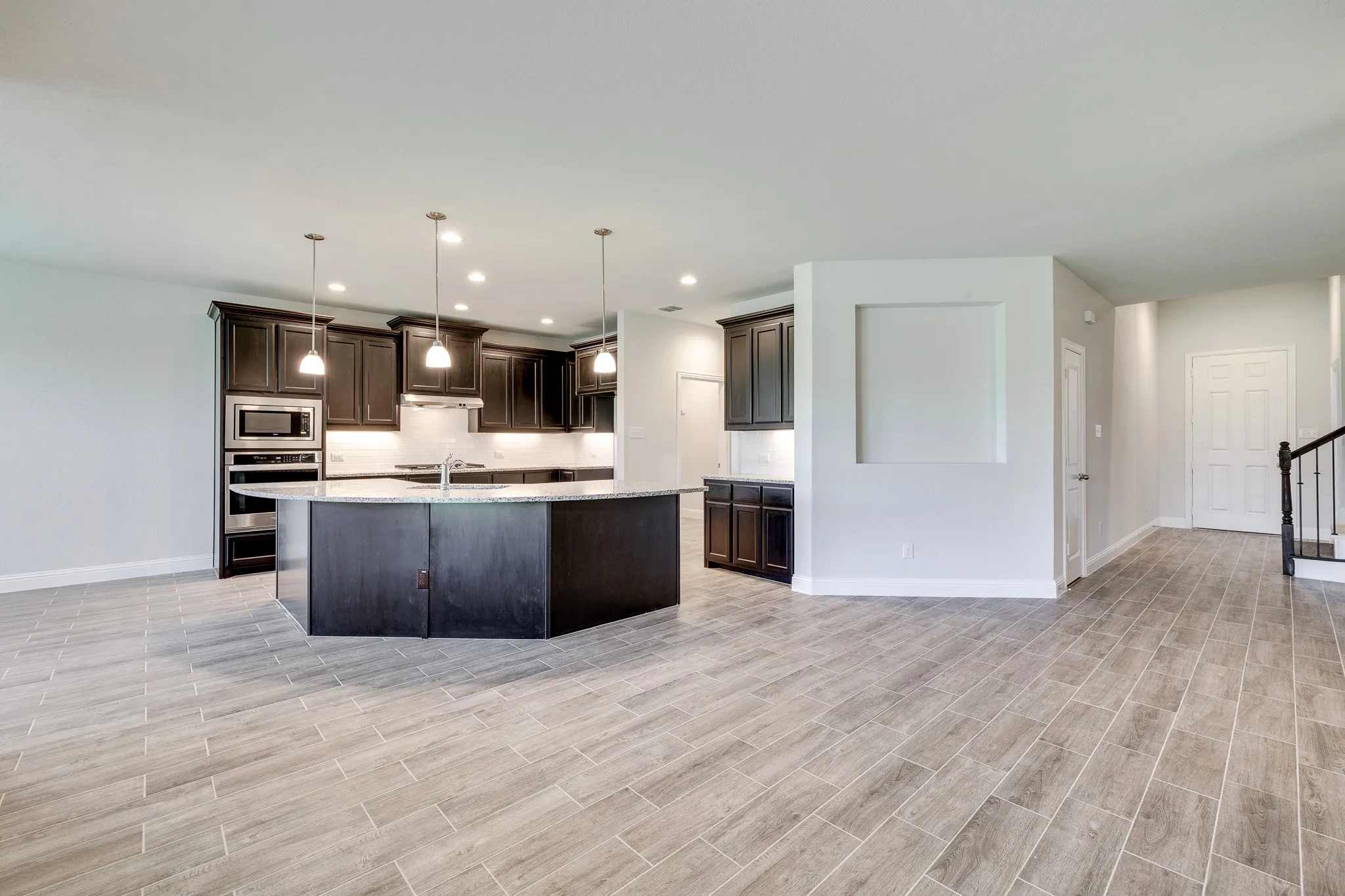 Single Family Residence For Rent in Johnson County , 1216 Blanco Trail, Mansfield, Texas 76063, 4 Bedroom, 3 Bathroom, 2 Garage spaces, 3,201 Sqft, built in 2022, mls#21317615, Real Estate Agent in Mansfield, Homes For Rent in Johnson county, Homes For Rent in Mansfield, Realtor in Mansfield Texas, Real Estate Brokerage Independent Realty Texas, Luminita Cordes Realtor