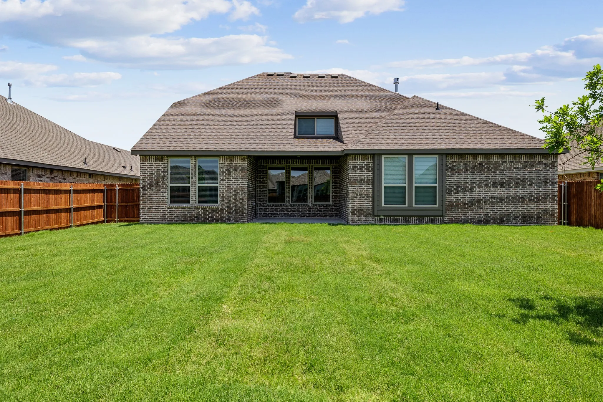 Single Family Residence For Rent in Johnson County , 1216 Blanco Trail, Mansfield, Texas 76063, 4 Bedroom, 3 Bathroom, 2 Garage spaces, 3,201 Sqft, built in 2022, mls#21317615, Real Estate Agent in Mansfield, Homes For Rent in Johnson county, Homes For Rent in Mansfield, Realtor in Mansfield Texas, Real Estate Brokerage Independent Realty Texas, Luminita Cordes Realtor