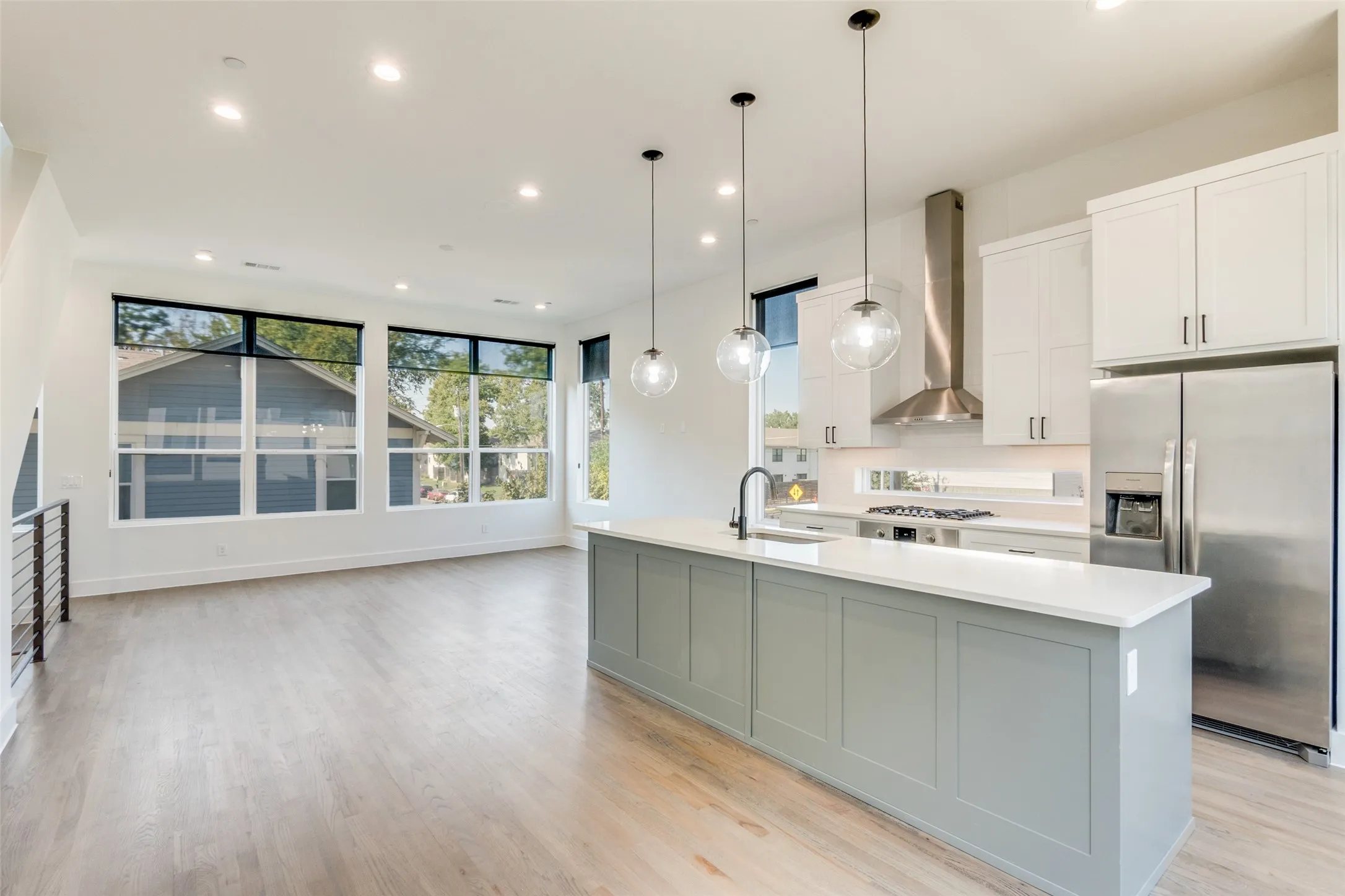 Townhouse For Rent in Dallas County , 4718 Bryan Street 204, Dallas, Texas 75204, 2 Bedroom, 3 Bathroom, 2 Garage spaces, 1,490 Sqft, built in 2024, mls#21317624, Real Estate Agent in Dallas, Homes For Rent in Dallas county, Homes For Rent in Dallas, Realtor in Dallas Texas, Real Estate Brokerage Independent Realty Texas, Luminita Cordes Realtor
