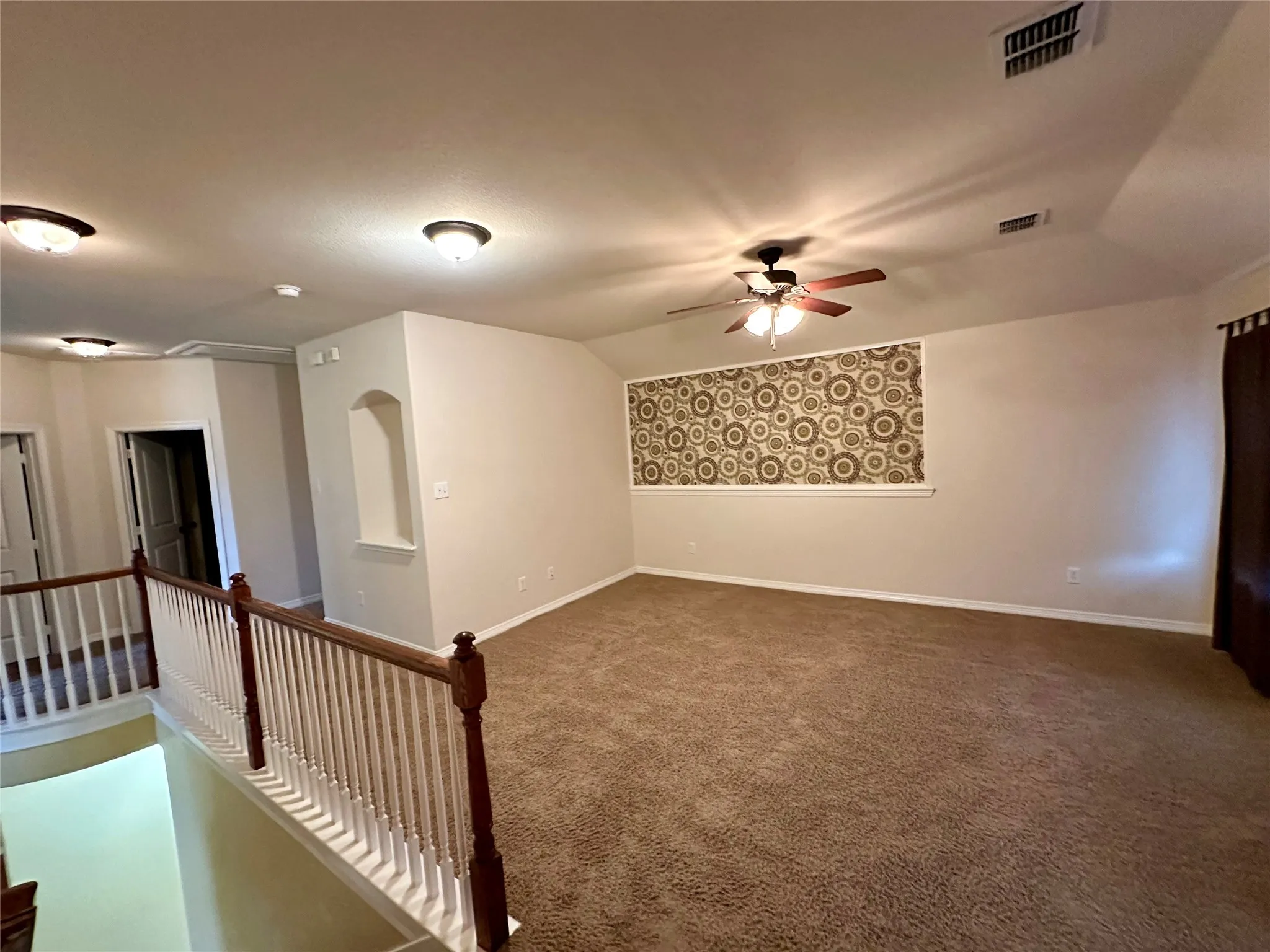 Single Family Residence For Rent in Denton County , 401 Bluefinch Drive, Little Elm, Texas 75068, 4 Bedroom, 3 Bathroom, 2 Garage spaces, 2,515 Sqft, built in 2011, mls#21316134, Real Estate Agent in Little Elm, Homes For Rent in Denton county, Homes For Rent in Little Elm, Realtor in Little Elm Texas, Real Estate Brokerage Independent Realty Texas, Luminita Cordes Realtor