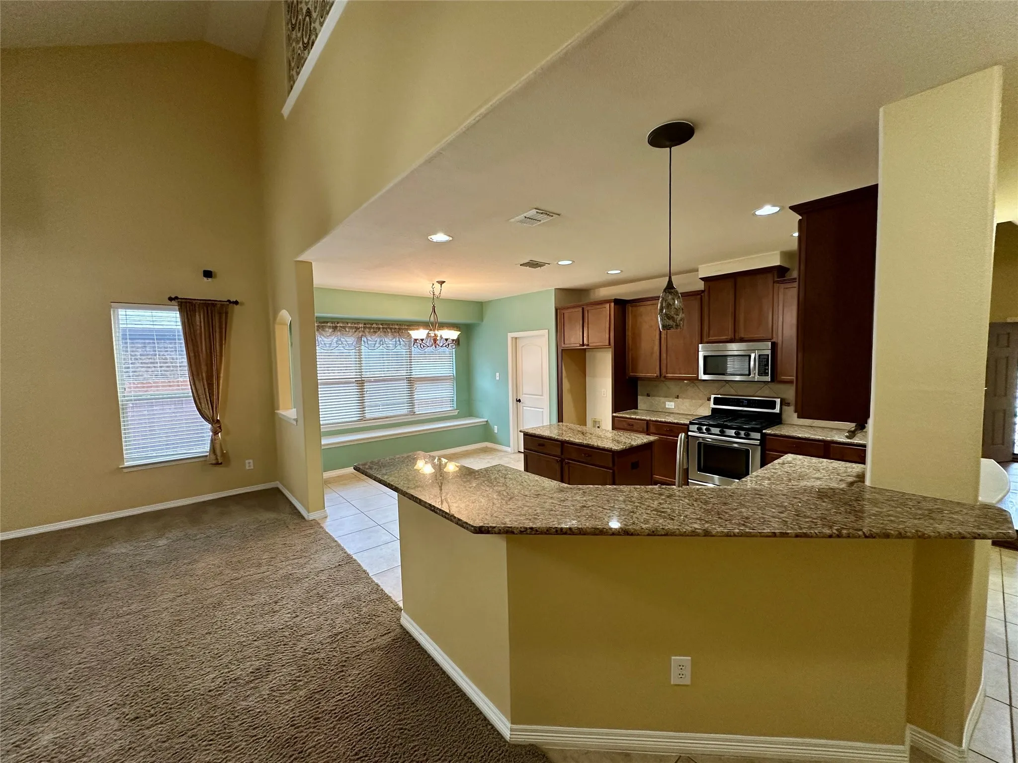 Single Family Residence For Rent in Denton County , 401 Bluefinch Drive, Little Elm, Texas 75068, 4 Bedroom, 3 Bathroom, 2 Garage spaces, 2,515 Sqft, built in 2011, mls#21316134, Real Estate Agent in Little Elm, Homes For Rent in Denton county, Homes For Rent in Little Elm, Realtor in Little Elm Texas, Real Estate Brokerage Independent Realty Texas, Luminita Cordes Realtor
