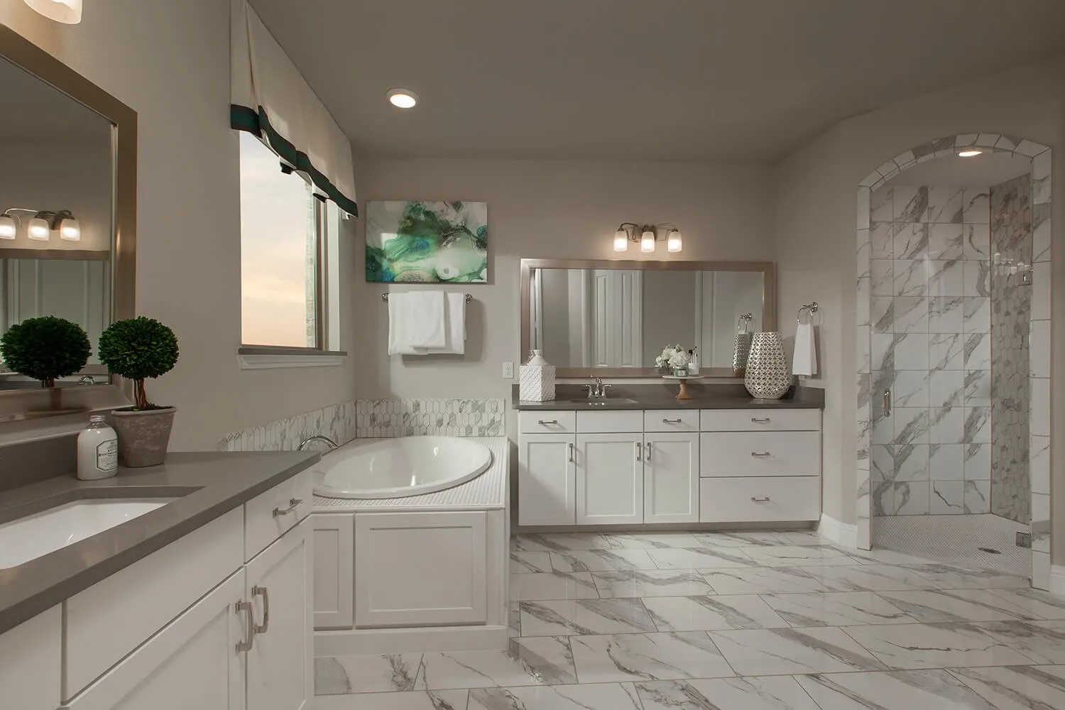 Bathroom 1 - THE FARNSWORTH (2765 PLAN).jpg