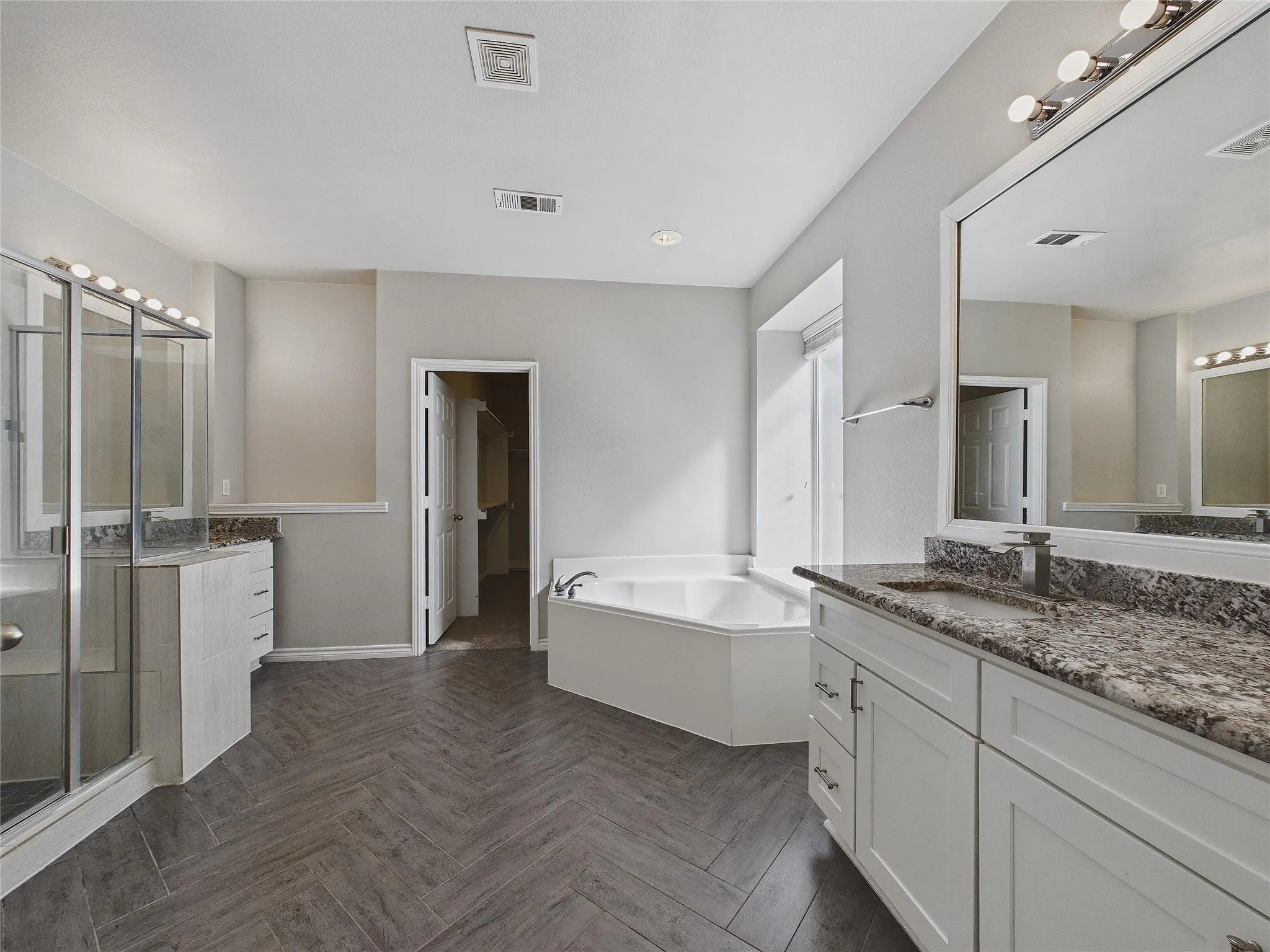 Single Family Residence For Sale in Denton County , 11672 Cape Royal Lane, Frisco, Texas 75033, 5 Bedroom, 4 Bathroom, 2 Garage spaces, 3,641 Sqft, built in 2002, mls#21316434, Real Estate Agent in Frisco, Homes For Sale in Denton county, Homes For Sale in Frisco, Realtor in Frisco Texas, Real Estate Brokerage Independent Realty Texas, Luminita Cordes Realtor