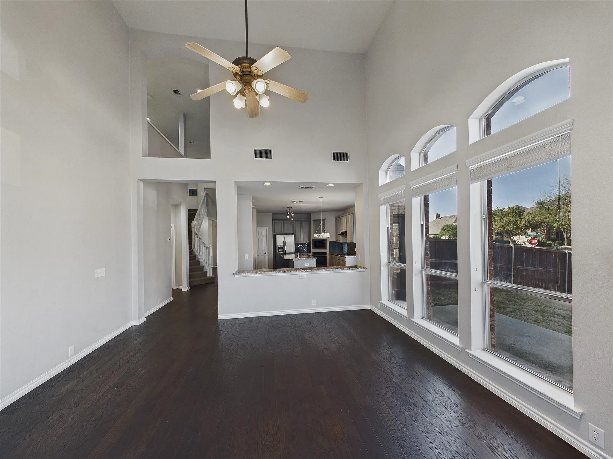 Single Family Residence For Sale in Denton County , 11672 Cape Royal Lane, Frisco, Texas 75033, 5 Bedroom, 4 Bathroom, 2 Garage spaces, 3,641 Sqft, built in 2002, mls#21316434, Real Estate Agent in Frisco, Homes For Sale in Denton county, Homes For Sale in Frisco, Realtor in Frisco Texas, Real Estate Brokerage Independent Realty Texas, Luminita Cordes Realtor
