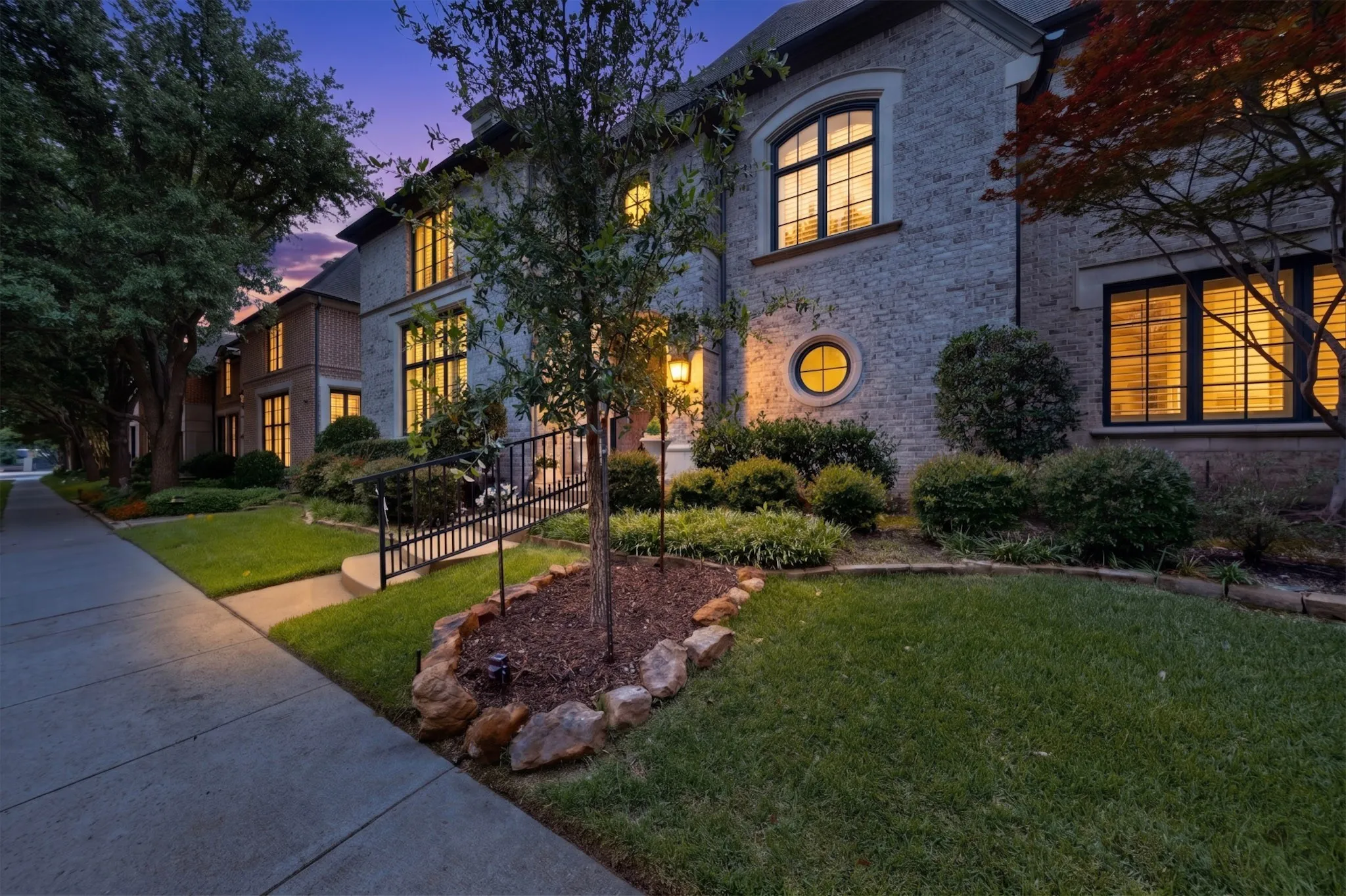 Single Family Residence For Sale in Collin County , 5920 Burgandy Street, Plano, Texas 75093, 4 Bedroom, 4 Bathroom, 2 Garage spaces, 4,027 Sqft, built in 2007, mls#21301530, Real Estate Agent in Plano, Homes For Sale in Collin county, Homes For Sale in Plano, Realtor in Plano Texas, Real Estate Brokerage Independent Realty Texas, Luminita Cordes Realtor