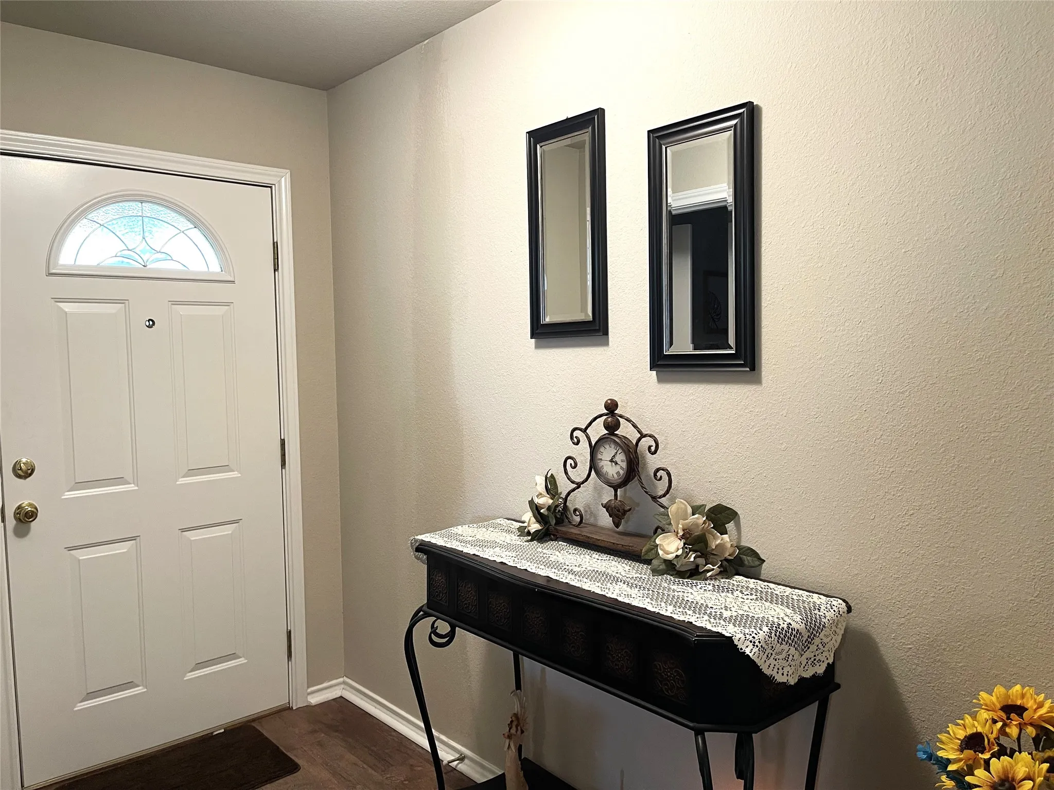 Single Family Residence For Sale in Freestone County , 403 N Hall Street, Fairfield, Texas 75840, 5 Bedrooms, 3 Bathrooms, 2 Garage spaces, 3,602 Sqft, built in 1975, Price $370,000, mls#21309375, Real Estate Agent in Fairfield, Homes For Sale in Freestone county, Homes For Sale in Fairfield, Realtor in Fairfield Texas, Real Estate Brokerage Independent Realty Texas, Luminita Cordes Realtor