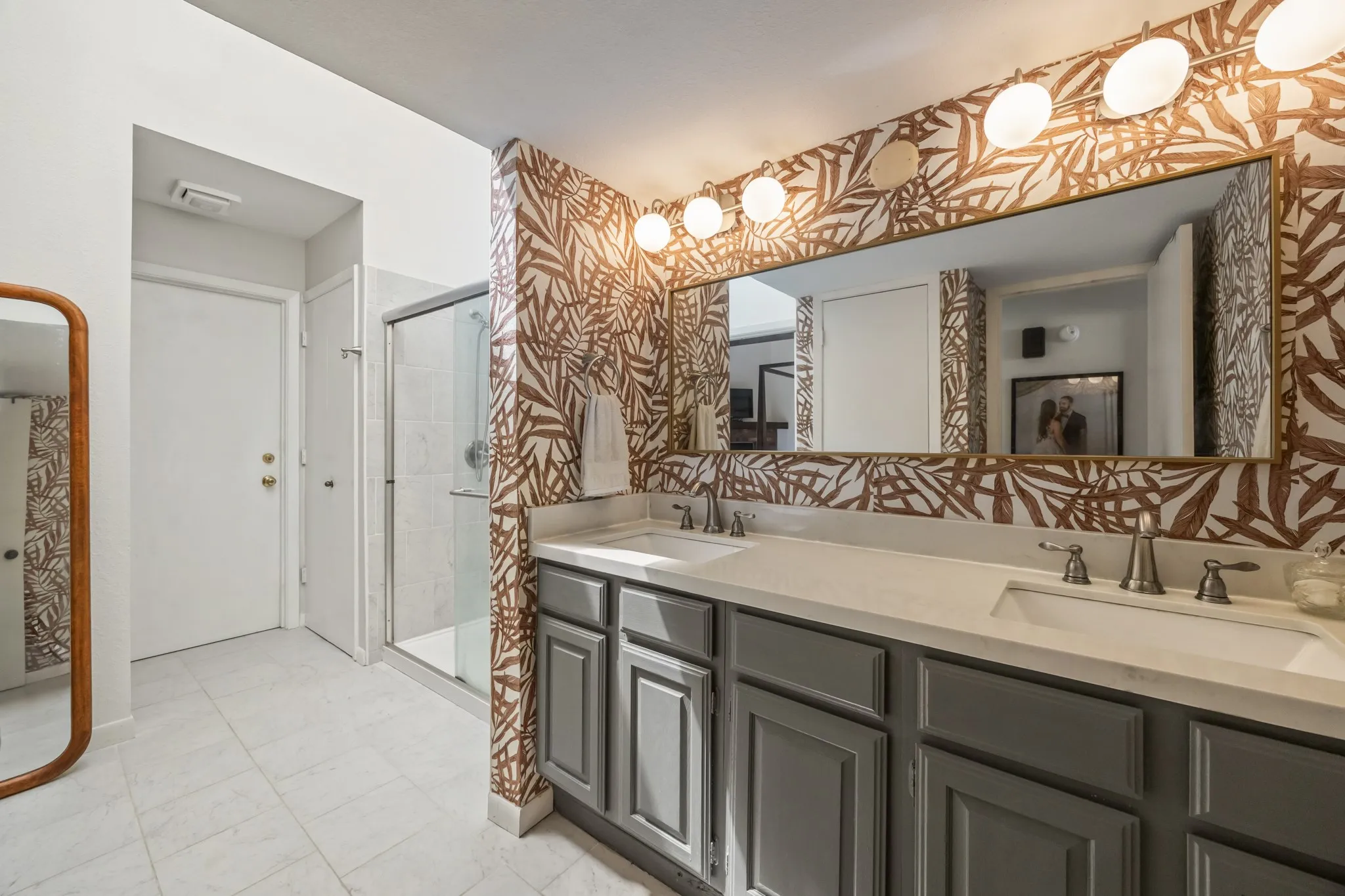 Condominium For Sale in Rockwall County , 928 Signal Ridge Place, Rockwall, Texas 75032, 2 Bedroom, 2 Bathroom, Garage spaces, 1,176 Sqft, built in 1983, Price $239,900, mls#21315613, Real Estate Agent in Rockwall, Homes For Sale in Rockwall county, Homes For Sale in Rockwall, Realtor in Rockwall Texas, Real Estate Brokerage Independent Realty Texas, Luminita Cordes Realtor