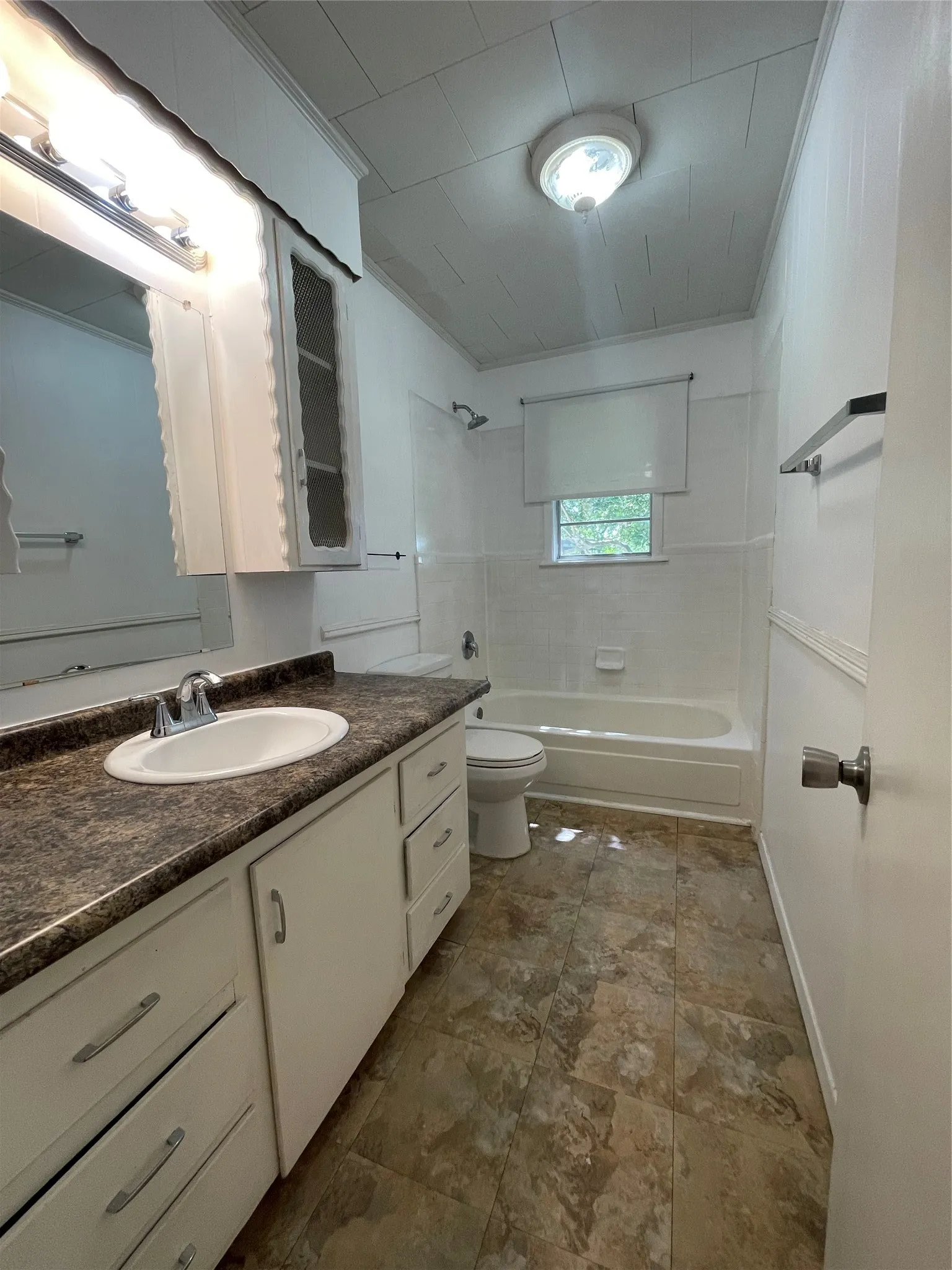 Single Family Residence For Sale in Rockwall County , 403 Live Oak Street, Royse City, Texas 75189, 2 Bedrooms, 1 Bathroom, 1 Garage spaces, 1,152 Sqft, built in 1982, Price $195,000, mls#21314917, Real Estate Agent in Royse City, Homes For Sale in Rockwall county, Homes For Sale in Royse City, Realtor in Royse City Texas, Real Estate Brokerage Independent Realty Texas, Luminita Cordes Realtor