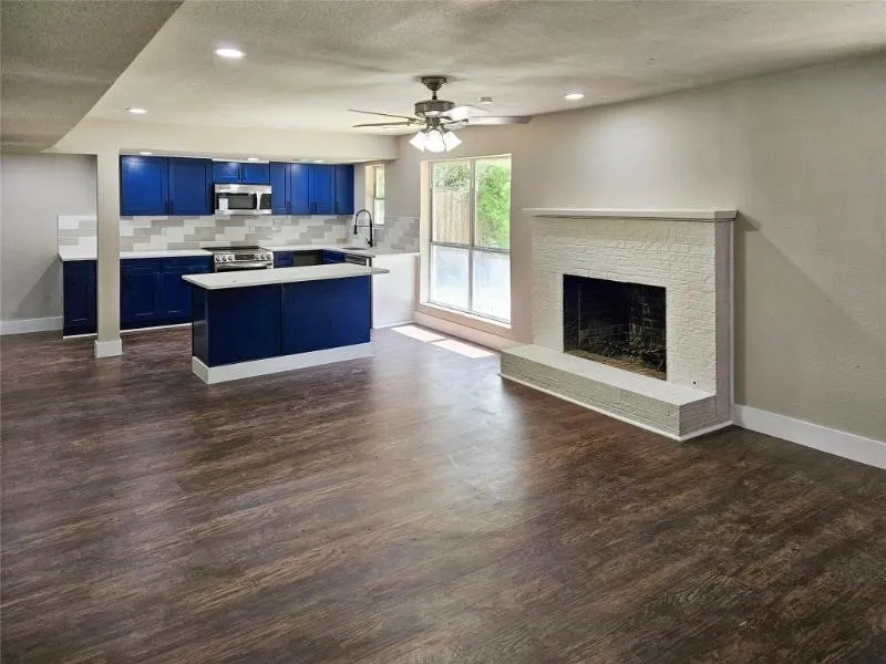 Single Family Residence For Sale in Denton County , 1914 Emerson Lane, Denton, Texas 76209, 4 Bedroom, 3 Bathroom, Garage spaces, 2,759 Sqft, built in 1965, mls#21317484, Real Estate Agent in Denton, Homes For Sale in Denton county, Homes For Sale in Denton, Realtor in Denton Texas, Real Estate Brokerage Independent Realty Texas, Luminita Cordes Realtor