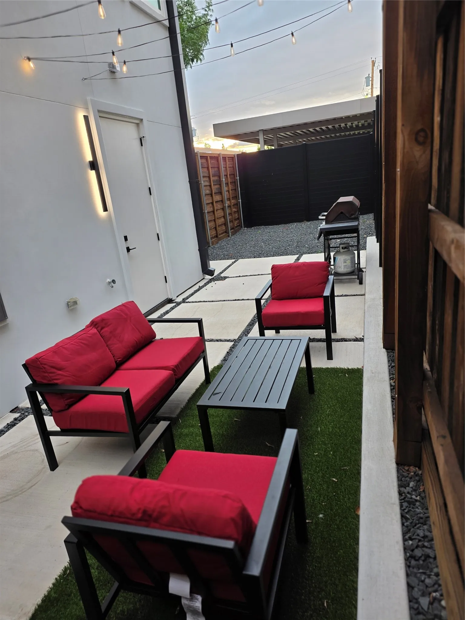 Furnished Patio with Grill