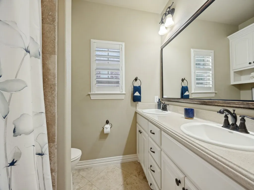 Single Family Residence For Sale in Grayson County , 2924 Overland Trail, Sherman, Texas 75092, 3 Bedroom, 2 Bathroom, 2 Garage spaces, 2,662 Sqft, built in 2013, mls#21301624, Real Estate Agent in Sherman, Homes For Sale in Grayson county, Homes For Sale in Sherman, Realtor in Sherman Texas, Real Estate Brokerage Independent Realty Texas, Luminita Cordes Realtor
