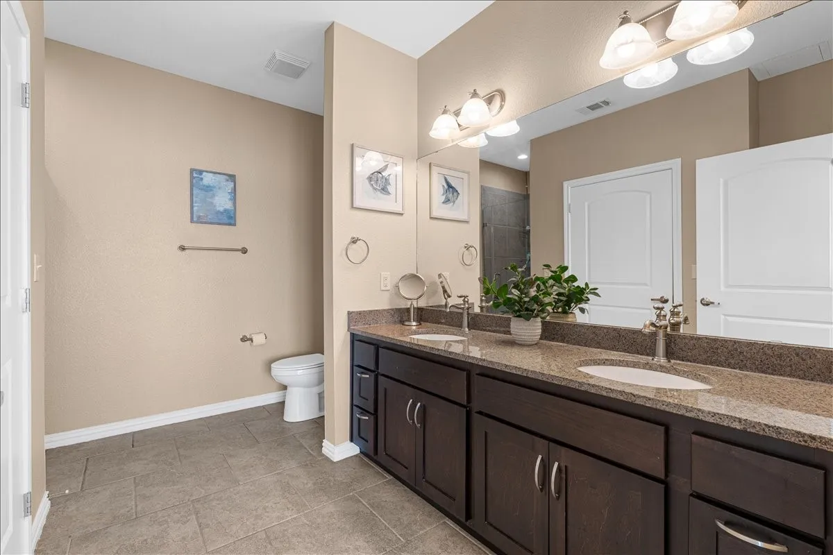 Condominium For Sale in Navarro County , 9900 Northshore Boulevard 3108, Corsicana, Texas 75109, 3 Bedrooms, 3 Bathrooms, Garage spaces, 1,617 Sqft, built in 2012, Price $330,000, mls#21316836, Real Estate Agent in Corsicana, Homes For Sale in Navarro county, Homes For Sale in Corsicana, Realtor in Corsicana Texas, Real Estate Brokerage Independent Realty Texas, Luminita Cordes Realtor