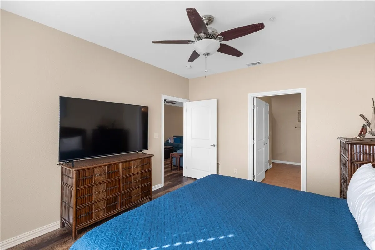 Condominium For Sale in Navarro County , 9900 Northshore Boulevard 3108, Corsicana, Texas 75109, 3 Bedrooms, 3 Bathrooms, Garage spaces, 1,617 Sqft, built in 2012, Price $330,000, mls#21316836, Real Estate Agent in Corsicana, Homes For Sale in Navarro county, Homes For Sale in Corsicana, Realtor in Corsicana Texas, Real Estate Brokerage Independent Realty Texas, Luminita Cordes Realtor