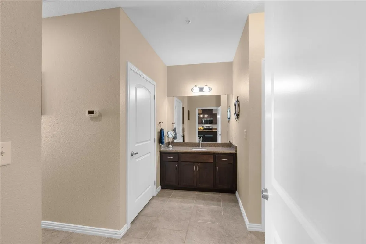 Condominium For Sale in Navarro County , 9900 Northshore Boulevard 3108, Corsicana, Texas 75109, 3 Bedrooms, 3 Bathrooms, Garage spaces, 1,617 Sqft, built in 2012, Price $330,000, mls#21316836, Real Estate Agent in Corsicana, Homes For Sale in Navarro county, Homes For Sale in Corsicana, Realtor in Corsicana Texas, Real Estate Brokerage Independent Realty Texas, Luminita Cordes Realtor