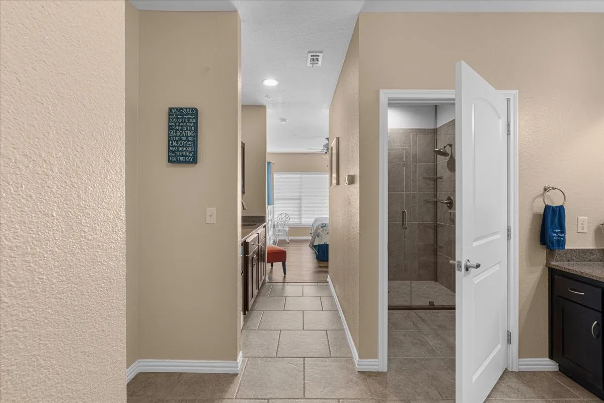Condominium For Sale in Navarro County , 9900 Northshore Boulevard 3108, Corsicana, Texas 75109, 3 Bedrooms, 3 Bathrooms, Garage spaces, 1,617 Sqft, built in 2012, Price $330,000, mls#21316836, Real Estate Agent in Corsicana, Homes For Sale in Navarro county, Homes For Sale in Corsicana, Realtor in Corsicana Texas, Real Estate Brokerage Independent Realty Texas, Luminita Cordes Realtor