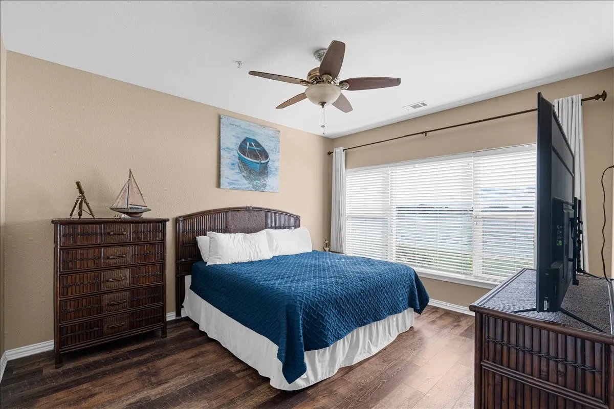 Condominium For Sale in Navarro County , 9900 Northshore Boulevard 3108, Corsicana, Texas 75109, 3 Bedrooms, 3 Bathrooms, Garage spaces, 1,617 Sqft, built in 2012, Price $330,000, mls#21316836, Real Estate Agent in Corsicana, Homes For Sale in Navarro county, Homes For Sale in Corsicana, Realtor in Corsicana Texas, Real Estate Brokerage Independent Realty Texas, Luminita Cordes Realtor
