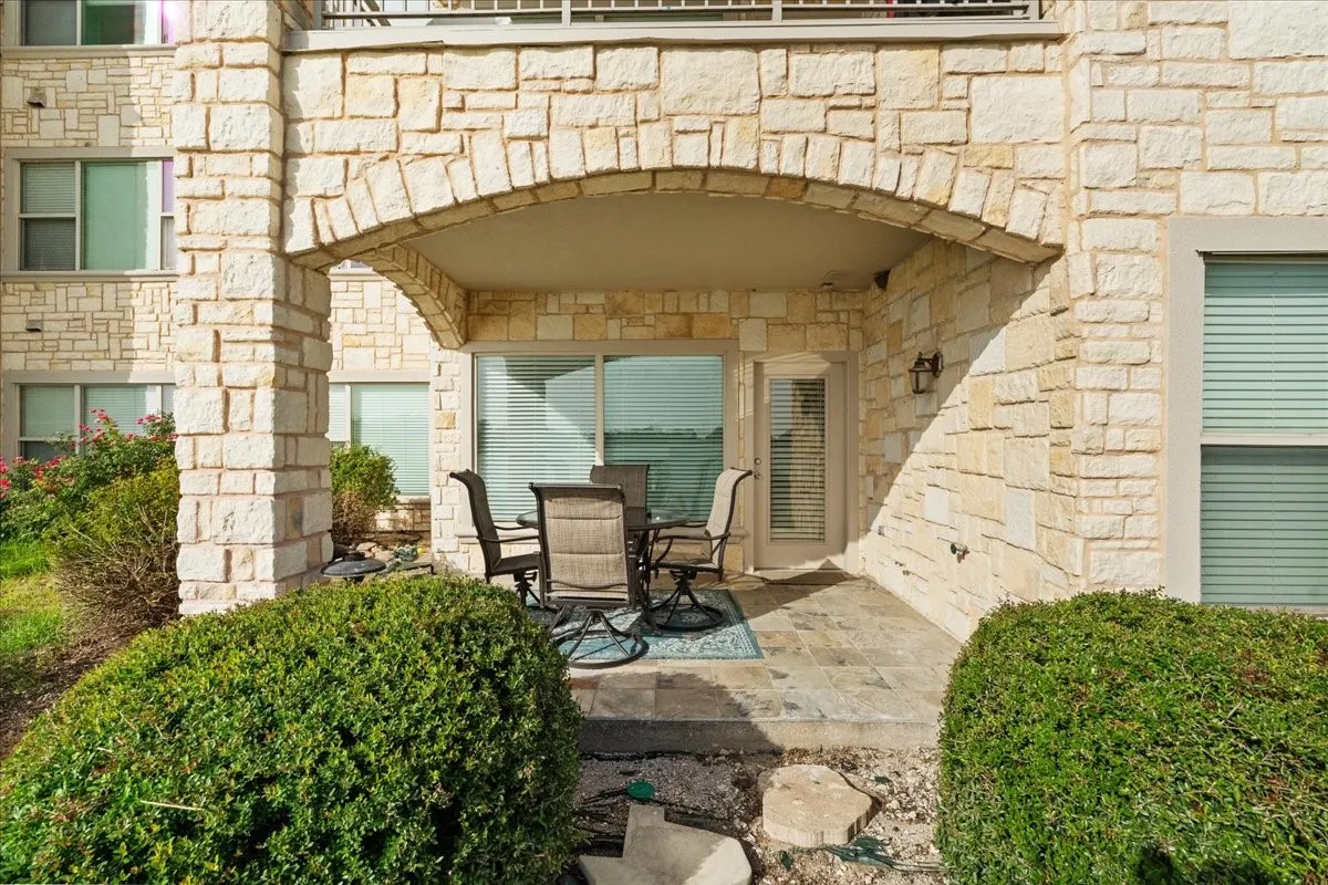 Condominium For Sale in Navarro County , 9900 Northshore Boulevard 3108, Corsicana, Texas 75109, 3 Bedrooms, 3 Bathrooms, Garage spaces, 1,617 Sqft, built in 2012, Price $330,000, mls#21316836, Real Estate Agent in Corsicana, Homes For Sale in Navarro county, Homes For Sale in Corsicana, Realtor in Corsicana Texas, Real Estate Brokerage Independent Realty Texas, Luminita Cordes Realtor