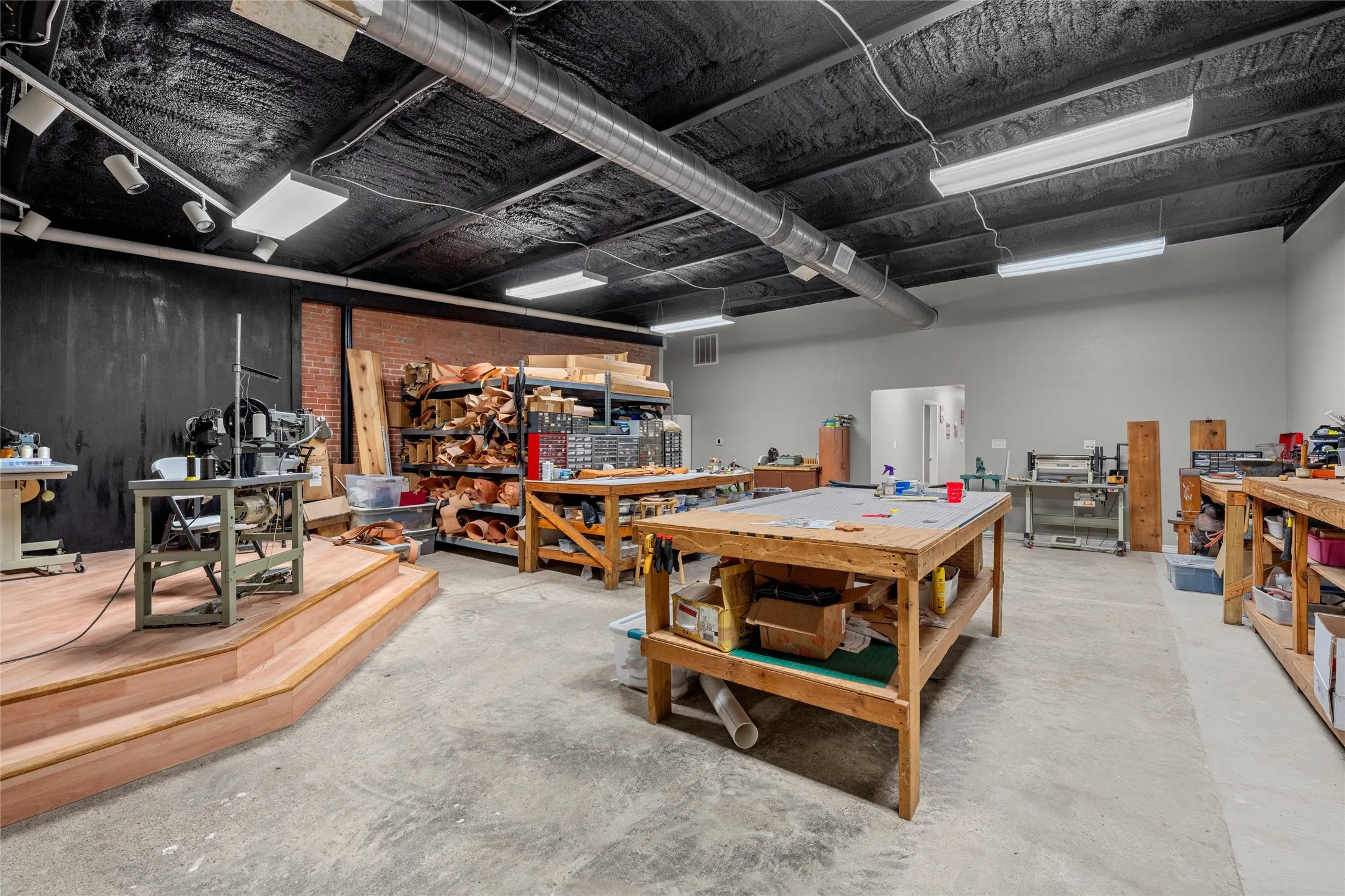 Business For Sale in Falls County , 219 E Ave C, Rosebud, Texas 76570, 0, 0, Garage spaces, 0 Sqft, built in 0, mls#21317702, Real Estate Agent in Rosebud, Homes For Sale in Falls county, Homes For Sale in Rosebud, Realtor in Rosebud Texas, Real Estate Brokerage Independent Realty Texas, Luminita Cordes Realtor