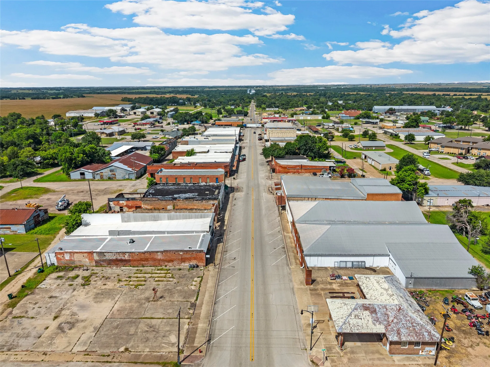 Business For Sale in Falls County , 219 E Ave C, Rosebud, Texas 76570, 0, 0, Garage spaces, 0 Sqft, built in 0, mls#21317702, Real Estate Agent in Rosebud, Homes For Sale in Falls county, Homes For Sale in Rosebud, Realtor in Rosebud Texas, Real Estate Brokerage Independent Realty Texas, Luminita Cordes Realtor