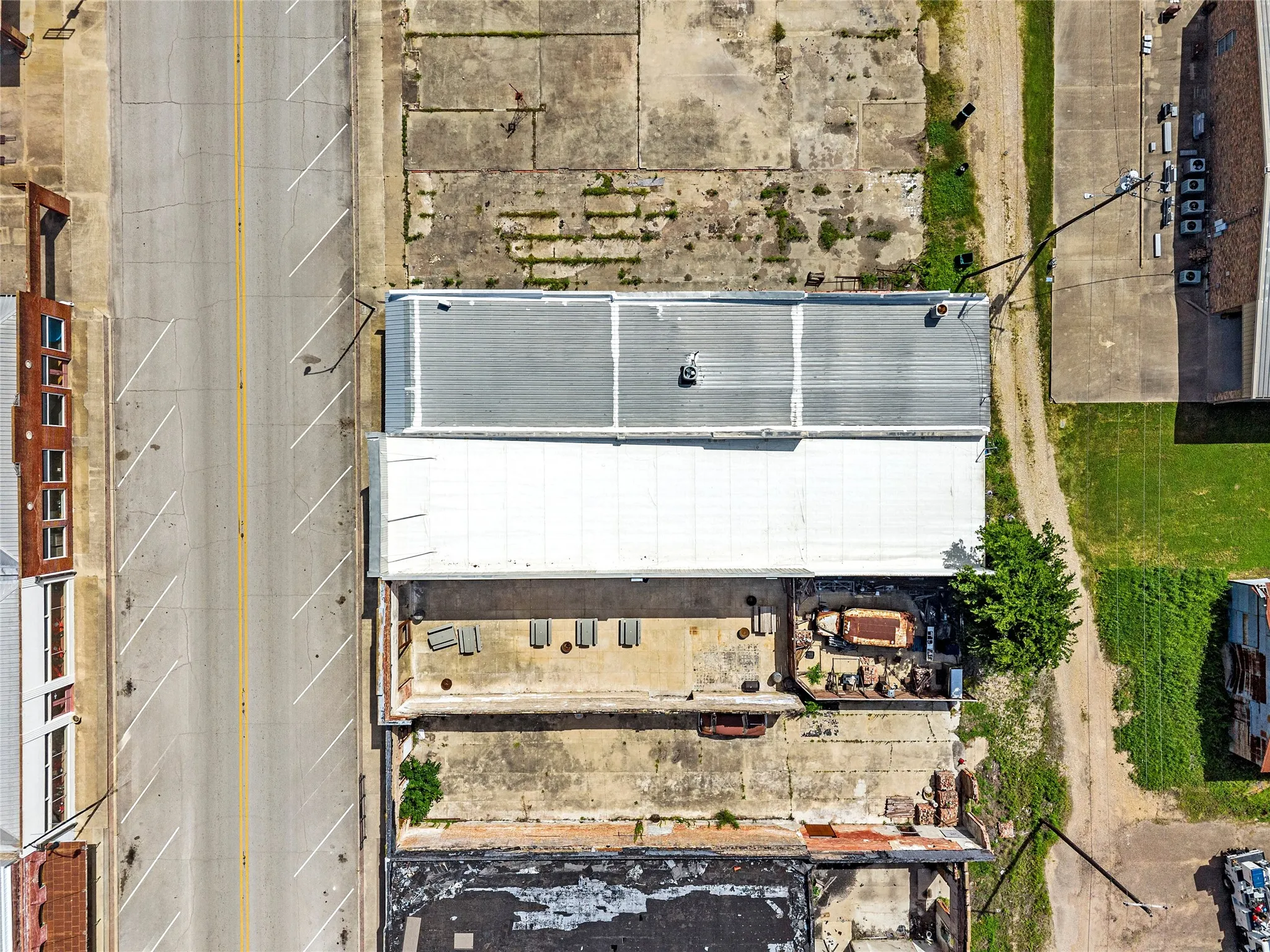 Business For Sale in Falls County , 219 E Ave C, Rosebud, Texas 76570, 0, 0, Garage spaces, 0 Sqft, built in 0, mls#21317702, Real Estate Agent in Rosebud, Homes For Sale in Falls county, Homes For Sale in Rosebud, Realtor in Rosebud Texas, Real Estate Brokerage Independent Realty Texas, Luminita Cordes Realtor