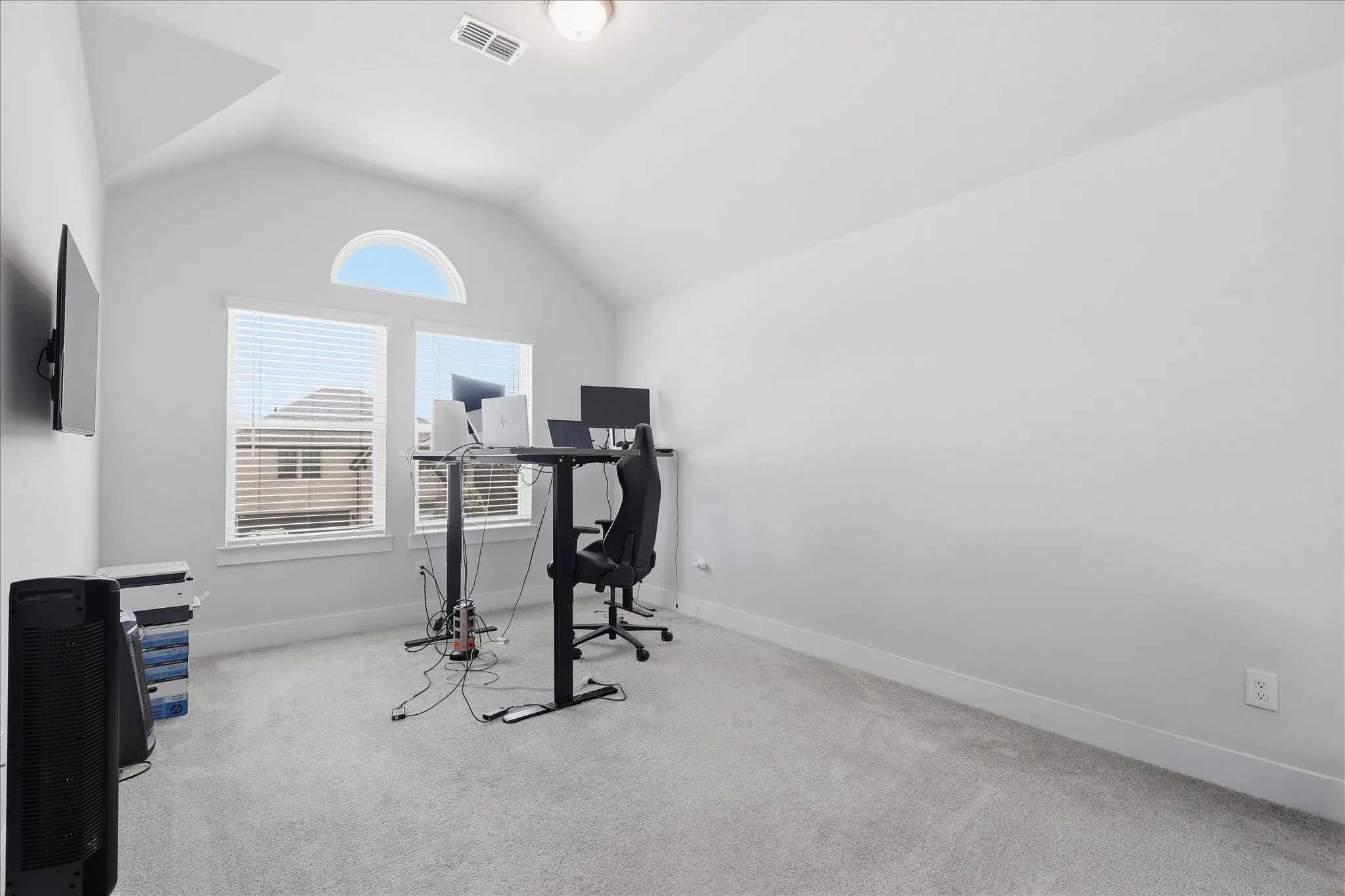 Single Family Residence For Sale in Denton County , 1824 Valencia Drive, Little Elm, Texas 75068, 6 Bedroom, 4 Bathroom, 2 Garage spaces, 3,505 Sqft, built in 2024, mls#21316016, Real Estate Agent in Little Elm, Homes For Sale in Denton county, Homes For Sale in Little Elm, Realtor in Little Elm Texas, Real Estate Brokerage Independent Realty Texas, Luminita Cordes Realtor