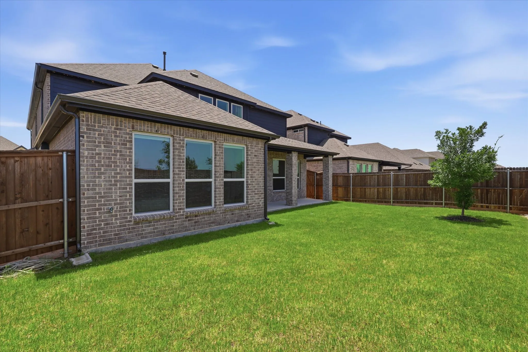 Single Family Residence For Sale in Denton County , 1824 Valencia Drive, Little Elm, Texas 75068, 6 Bedroom, 4 Bathroom, 2 Garage spaces, 3,505 Sqft, built in 2024, mls#21316016, Real Estate Agent in Little Elm, Homes For Sale in Denton county, Homes For Sale in Little Elm, Realtor in Little Elm Texas, Real Estate Brokerage Independent Realty Texas, Luminita Cordes Realtor