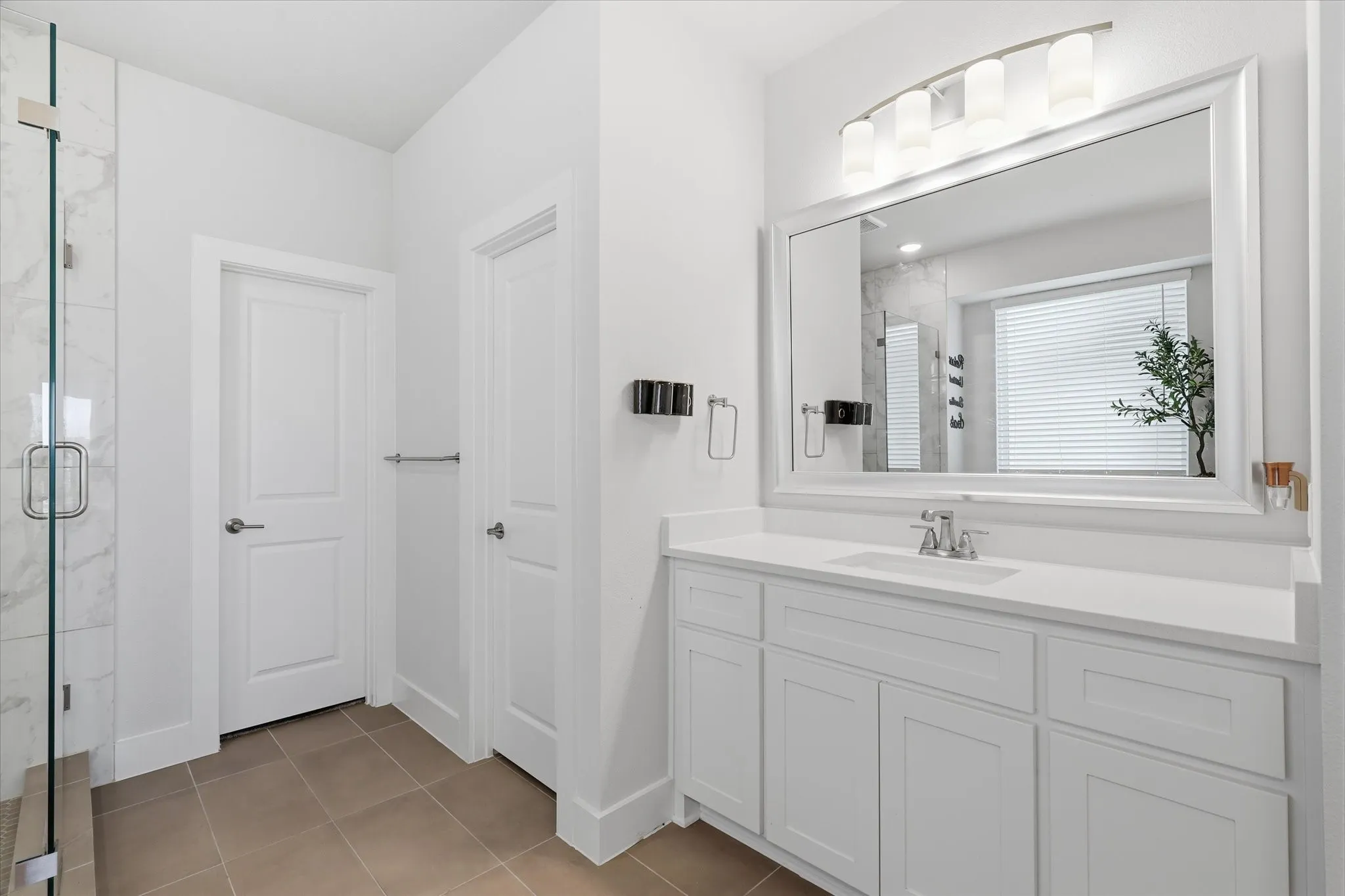 Single Family Residence For Sale in Denton County , 1824 Valencia Drive, Little Elm, Texas 75068, 6 Bedroom, 4 Bathroom, 2 Garage spaces, 3,505 Sqft, built in 2024, mls#21316016, Real Estate Agent in Little Elm, Homes For Sale in Denton county, Homes For Sale in Little Elm, Realtor in Little Elm Texas, Real Estate Brokerage Independent Realty Texas, Luminita Cordes Realtor