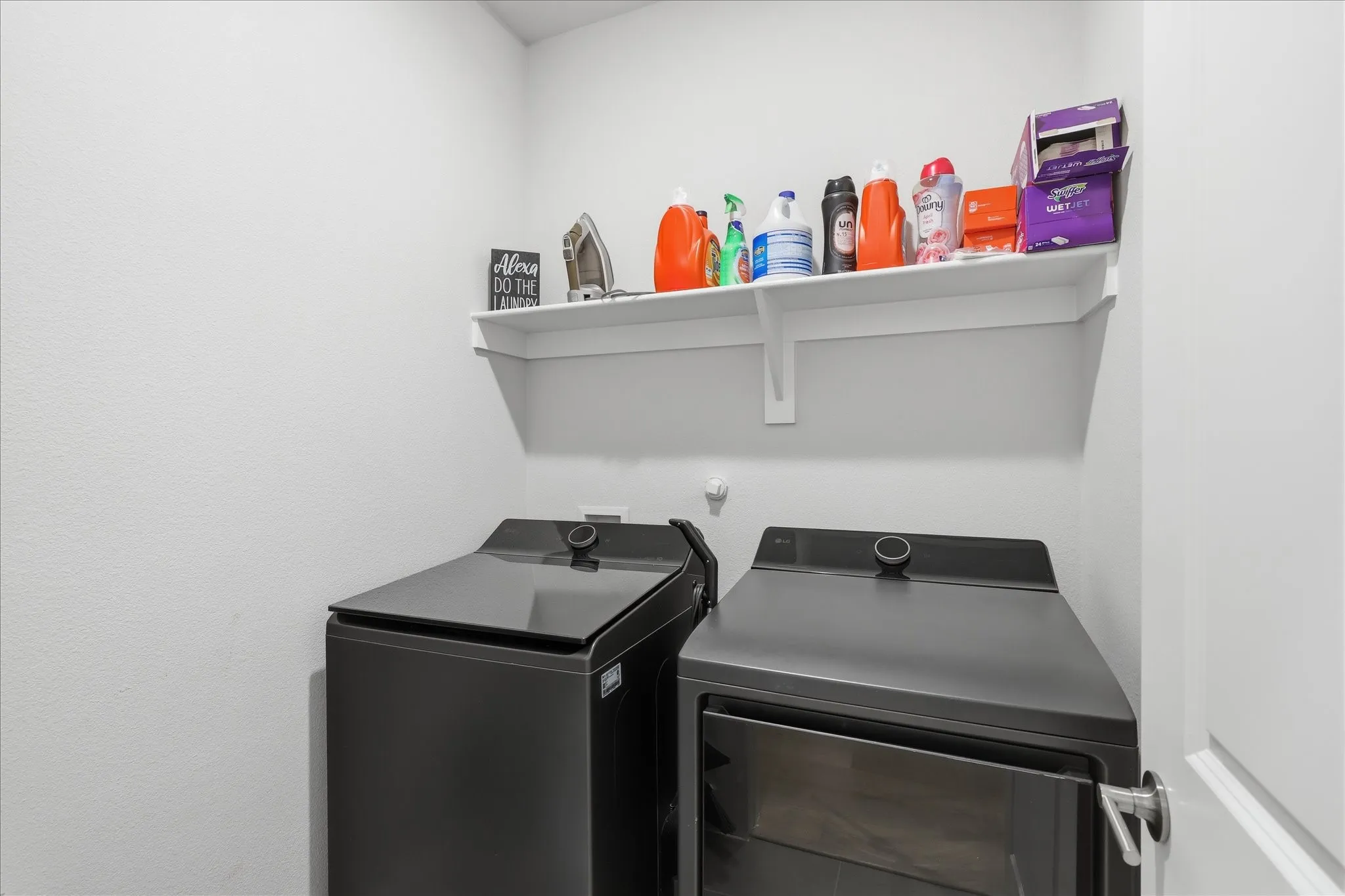 Single Family Residence For Sale in Denton County , 1824 Valencia Drive, Little Elm, Texas 75068, 6 Bedroom, 4 Bathroom, 2 Garage spaces, 3,505 Sqft, built in 2024, mls#21316016, Real Estate Agent in Little Elm, Homes For Sale in Denton county, Homes For Sale in Little Elm, Realtor in Little Elm Texas, Real Estate Brokerage Independent Realty Texas, Luminita Cordes Realtor