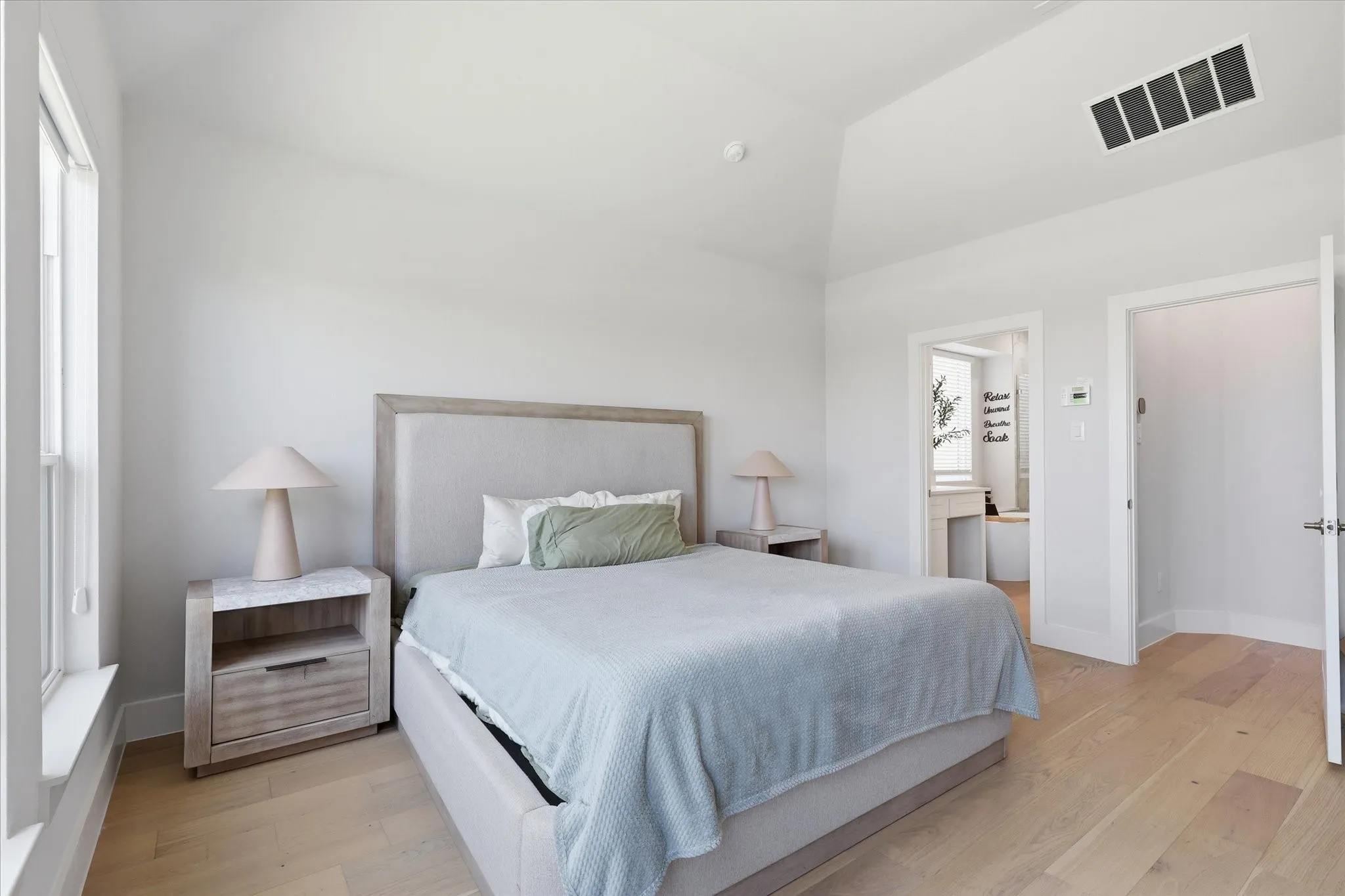 Single Family Residence For Sale in Denton County , 1824 Valencia Drive, Little Elm, Texas 75068, 6 Bedroom, 4 Bathroom, 2 Garage spaces, 3,505 Sqft, built in 2024, mls#21316016, Real Estate Agent in Little Elm, Homes For Sale in Denton county, Homes For Sale in Little Elm, Realtor in Little Elm Texas, Real Estate Brokerage Independent Realty Texas, Luminita Cordes Realtor