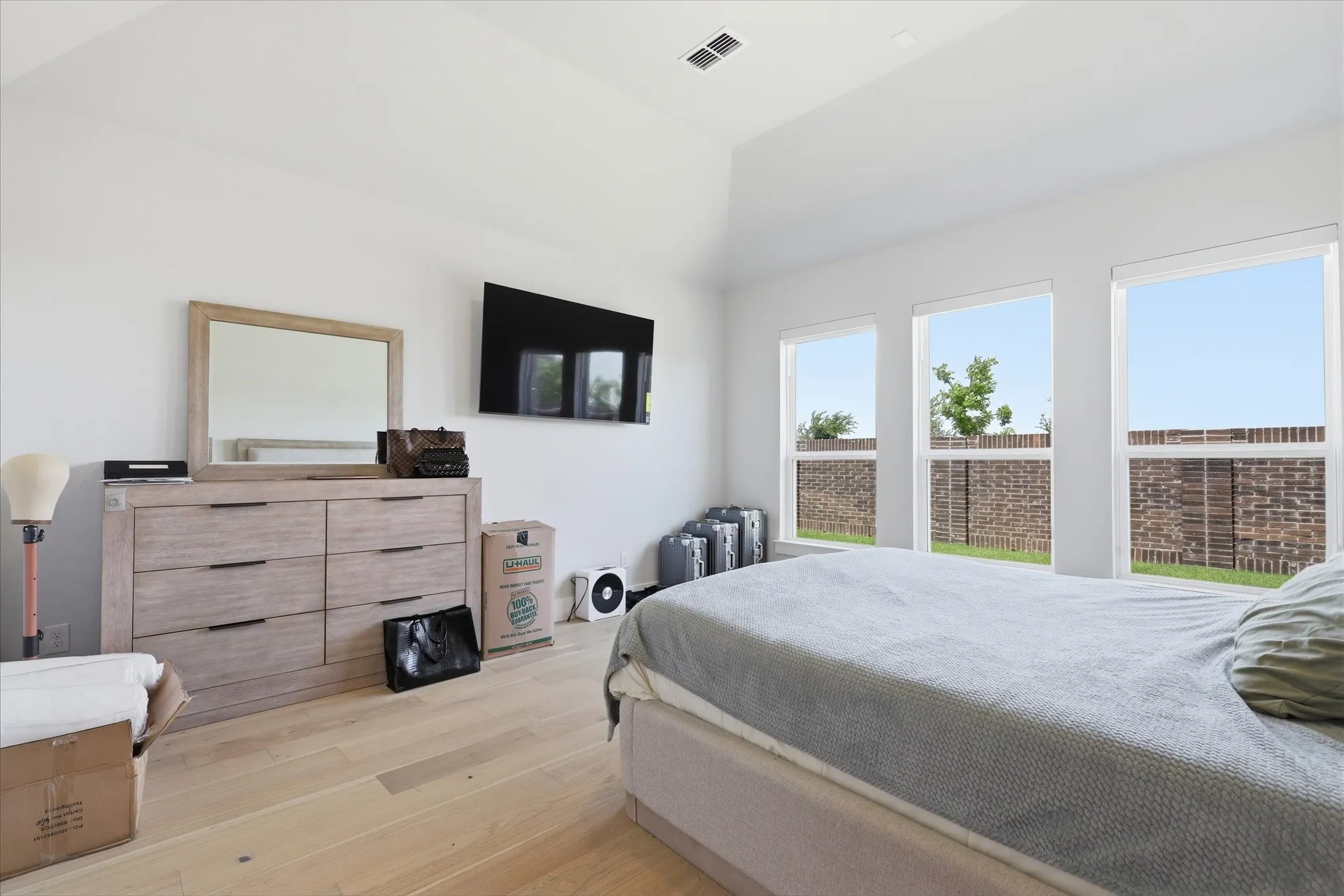 Single Family Residence For Sale in Denton County , 1824 Valencia Drive, Little Elm, Texas 75068, 6 Bedroom, 4 Bathroom, 2 Garage spaces, 3,505 Sqft, built in 2024, mls#21316016, Real Estate Agent in Little Elm, Homes For Sale in Denton county, Homes For Sale in Little Elm, Realtor in Little Elm Texas, Real Estate Brokerage Independent Realty Texas, Luminita Cordes Realtor