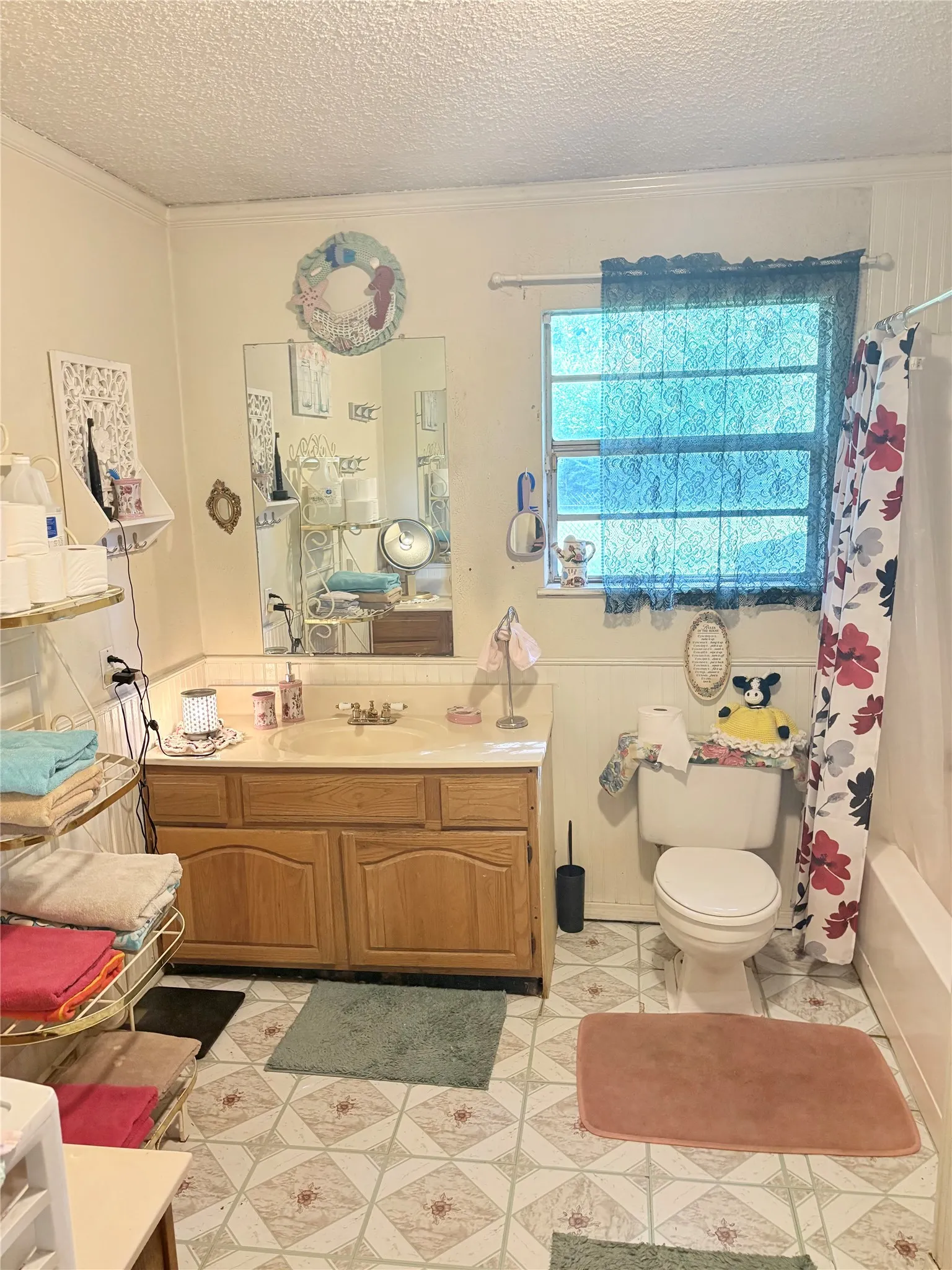 Single Family Residence For Sale in Dallas County , 14034 Vida Lane, Dallas, Texas 75253, 4 Bedroom, 2 Bathroom, 4 Garage spaces, 1,700 Sqft, built in 1978, mls#21304954, Real Estate Agent in Dallas, Homes For Sale in Dallas county, Homes For Sale in Dallas, Realtor in Dallas Texas, Real Estate Brokerage Independent Realty Texas, Luminita Cordes Realtor