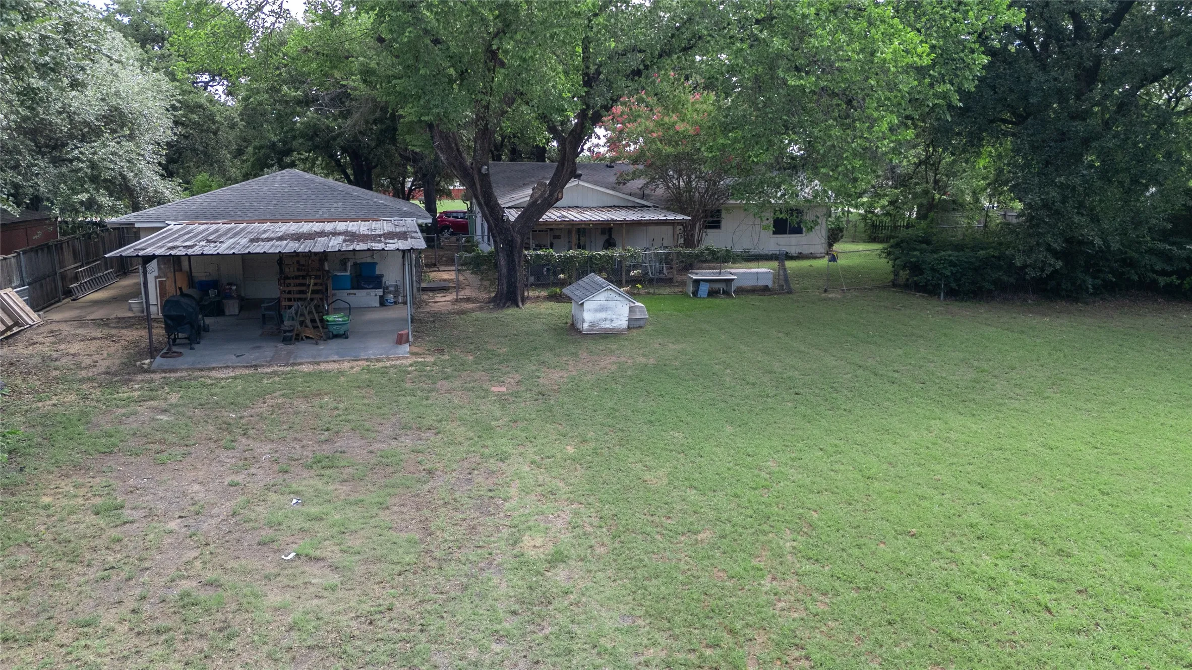 Single Family Residence For Sale in Dallas County , 14034 Vida Lane, Dallas, Texas 75253, 4 Bedroom, 2 Bathroom, 4 Garage spaces, 1,700 Sqft, built in 1978, mls#21304954, Real Estate Agent in Dallas, Homes For Sale in Dallas county, Homes For Sale in Dallas, Realtor in Dallas Texas, Real Estate Brokerage Independent Realty Texas, Luminita Cordes Realtor